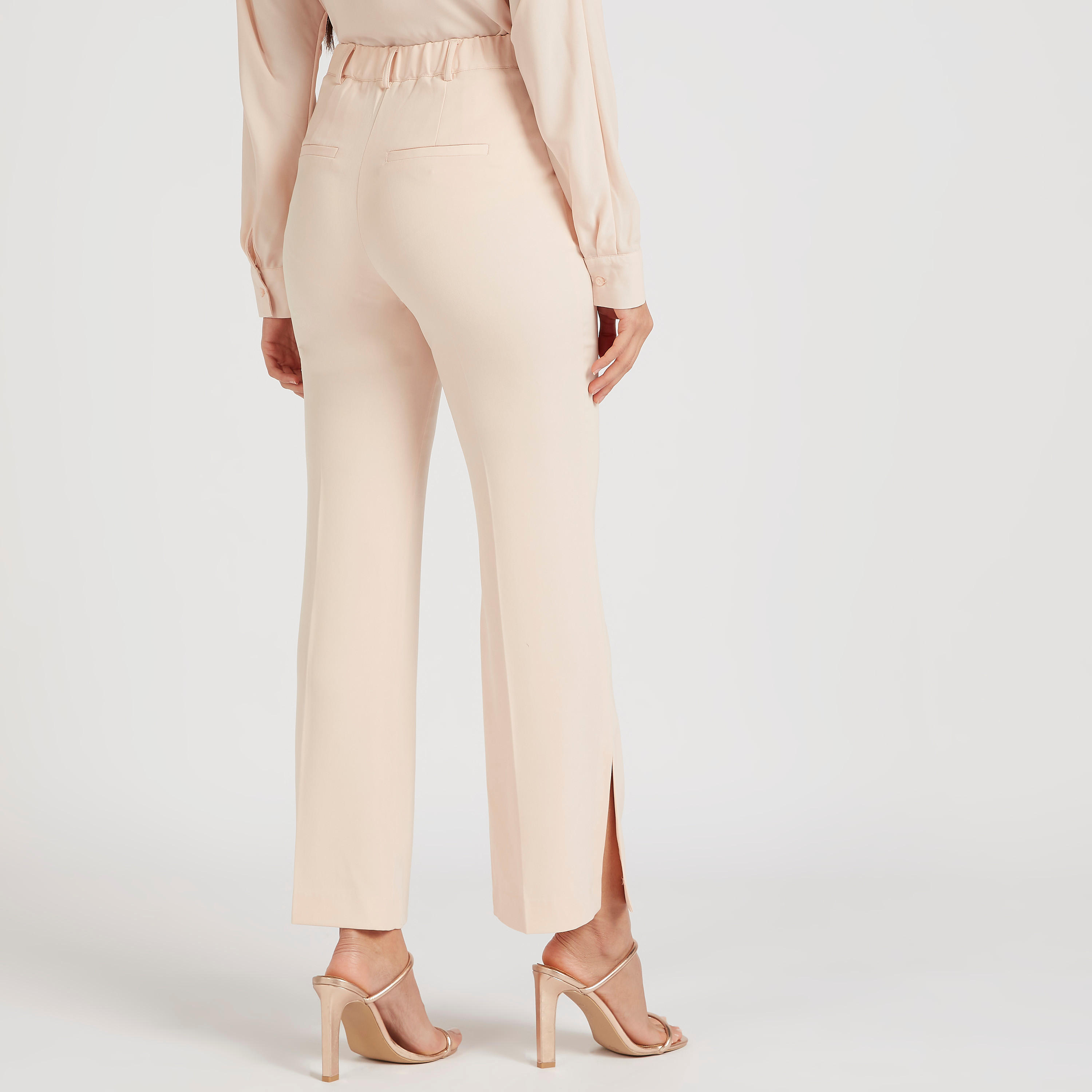 بنطلون سادة بخصر متوسط الارتفاع وزر إغلاق وجيوب-women-clothing-bottoms-trousers-image-3