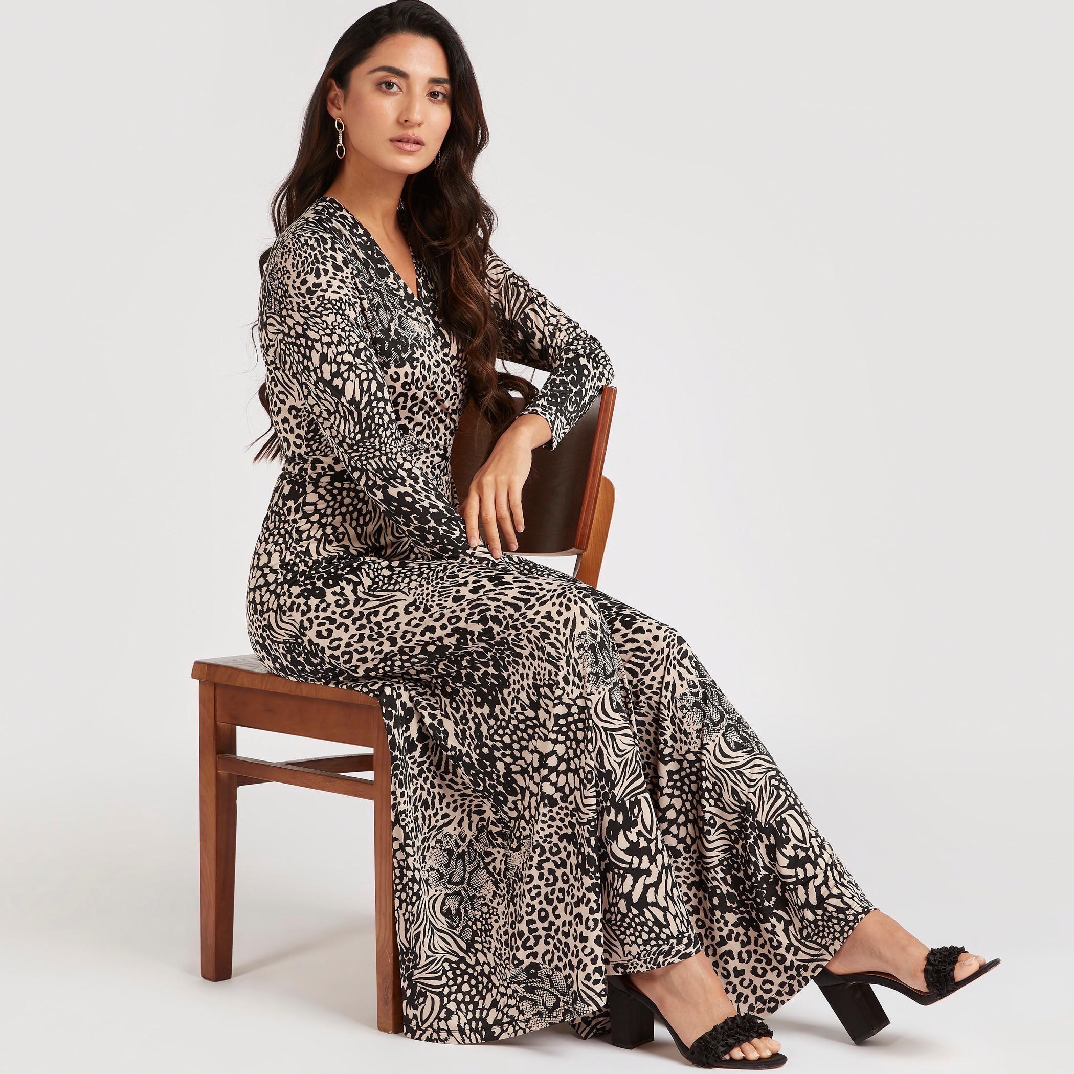 فستان إيه لاين طويل بياقة V وأكمام طويلة و طبعات حيوانات-women-clothing-dresses-image-1