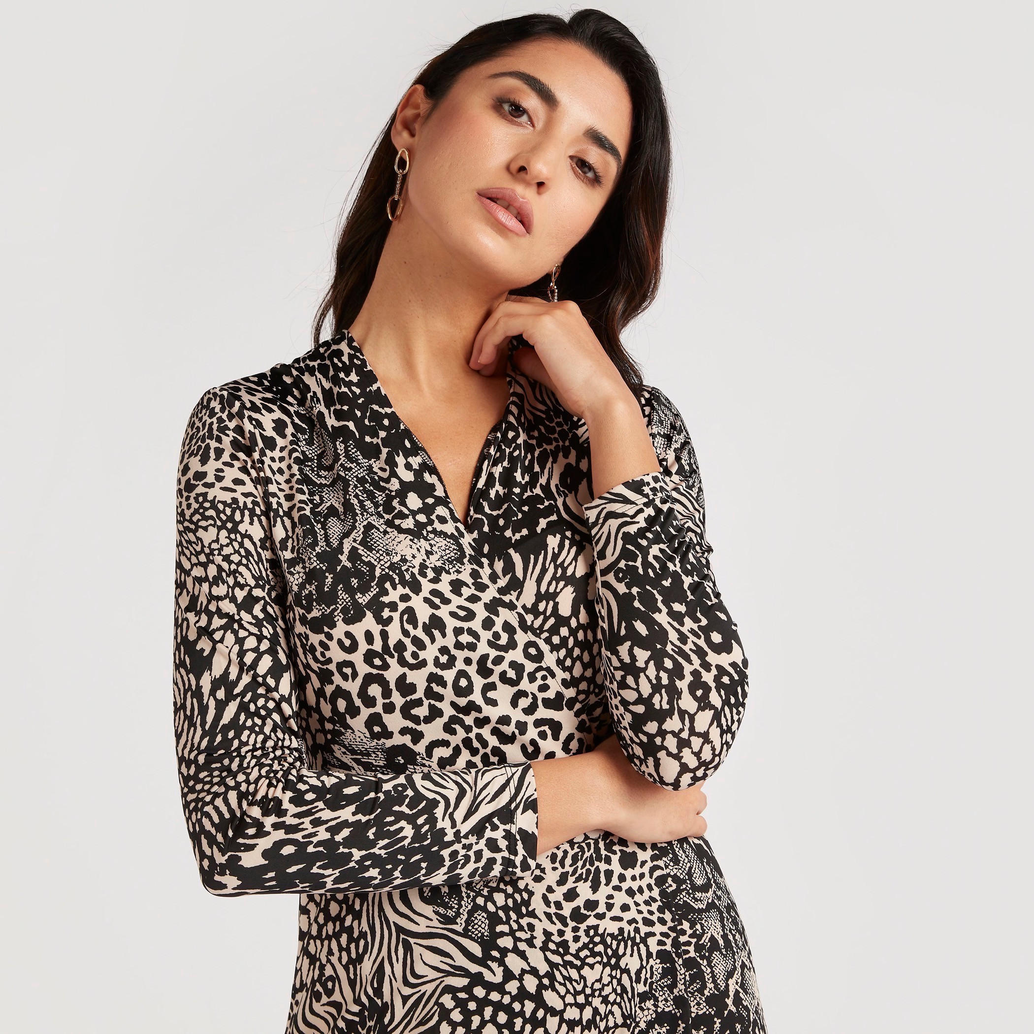 فستان إيه لاين طويل بياقة V وأكمام طويلة و طبعات حيوانات-women-clothing-dresses-image-3