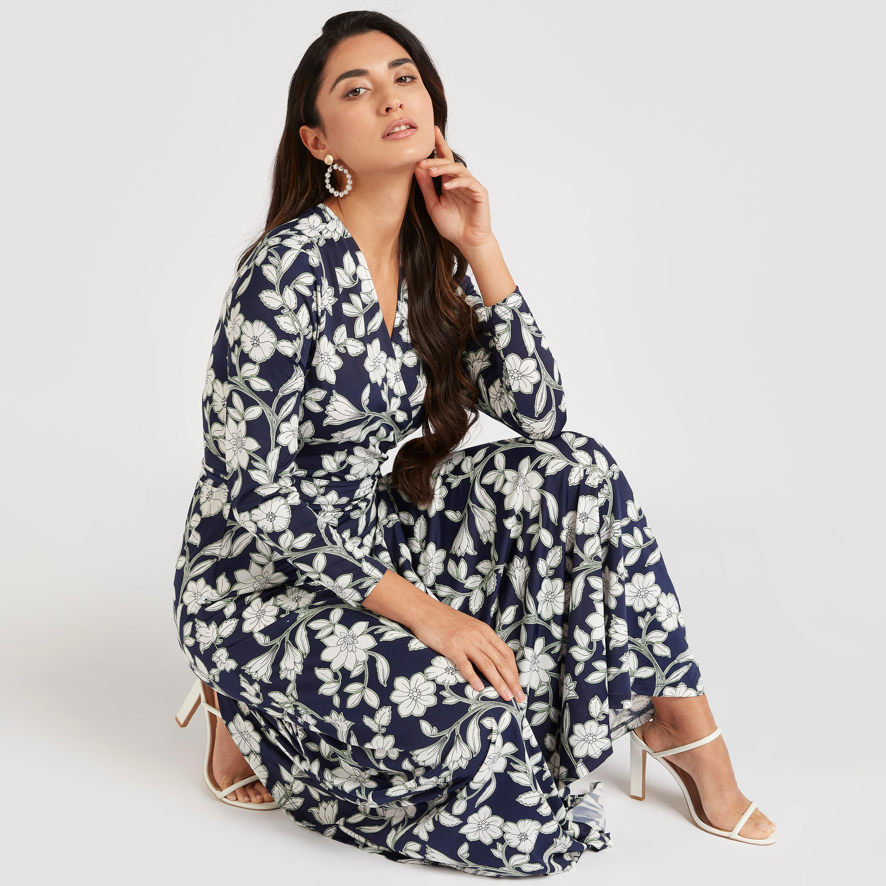 فستان إيه لاين طويل بياقة V وأكمام طويلة و طبعات أزهار-women-clothing-dresses-image-7