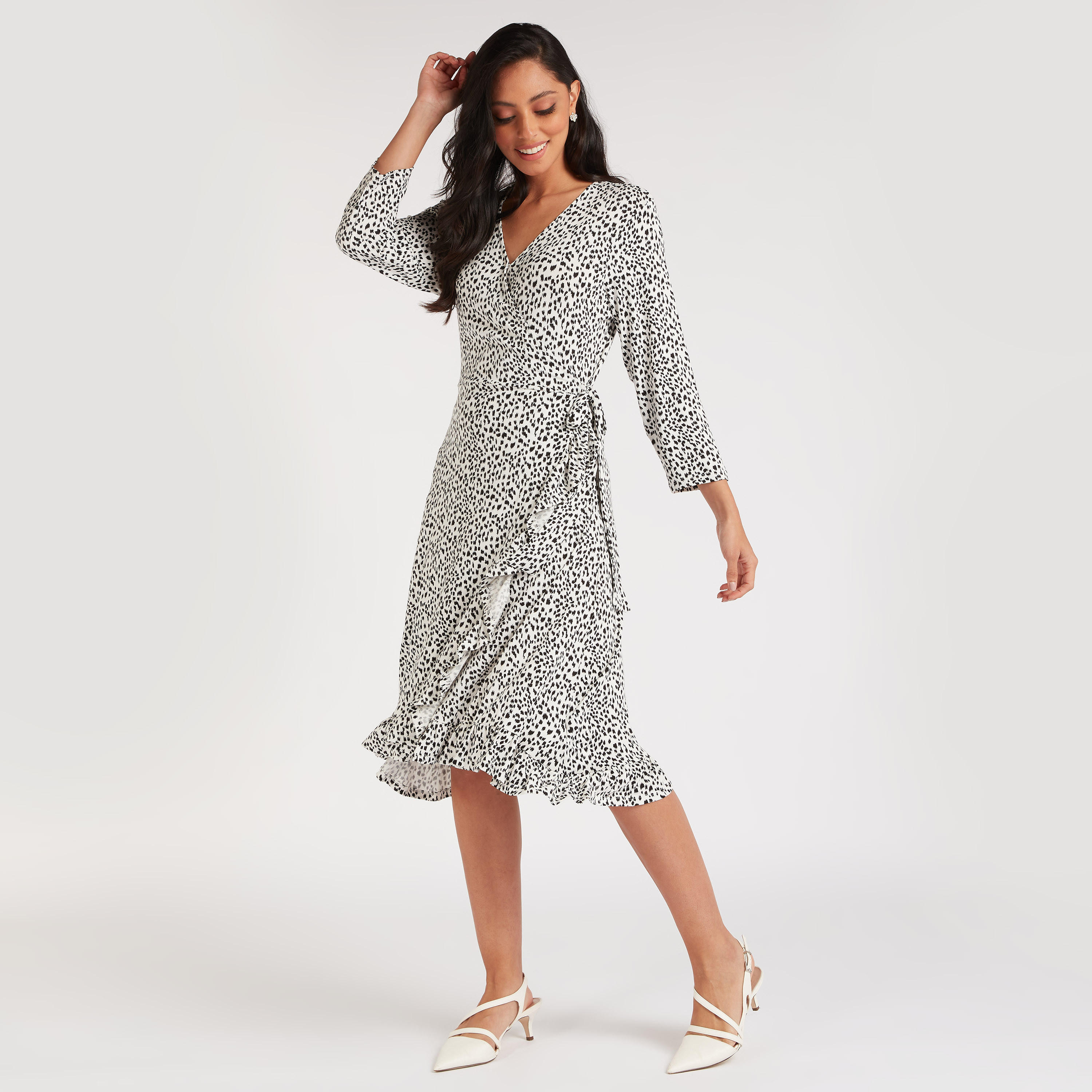 فستان ملفوف ميدي بطبعات وياقة v وكشكشة-women-clothing-dresses-image-2