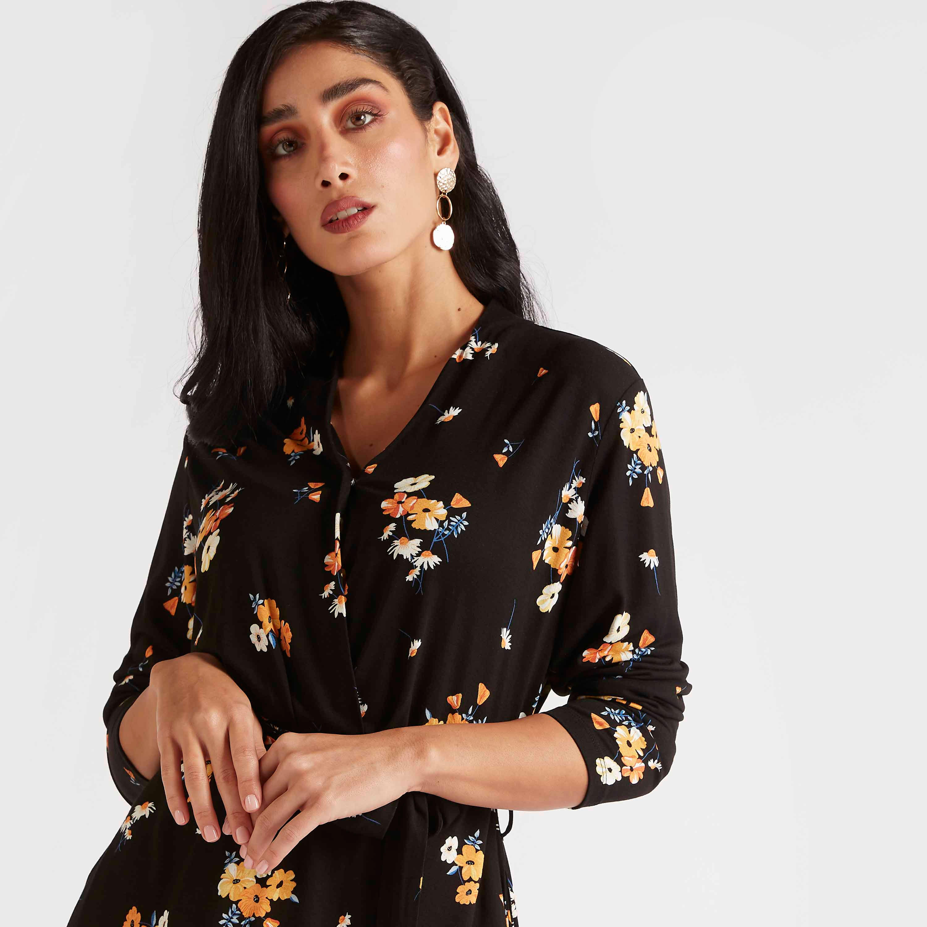 فستان ملفوف ميدي بياقة v وطبعات أزهار وتفاصيل أربطة-women-clothing-dresses-image-3
