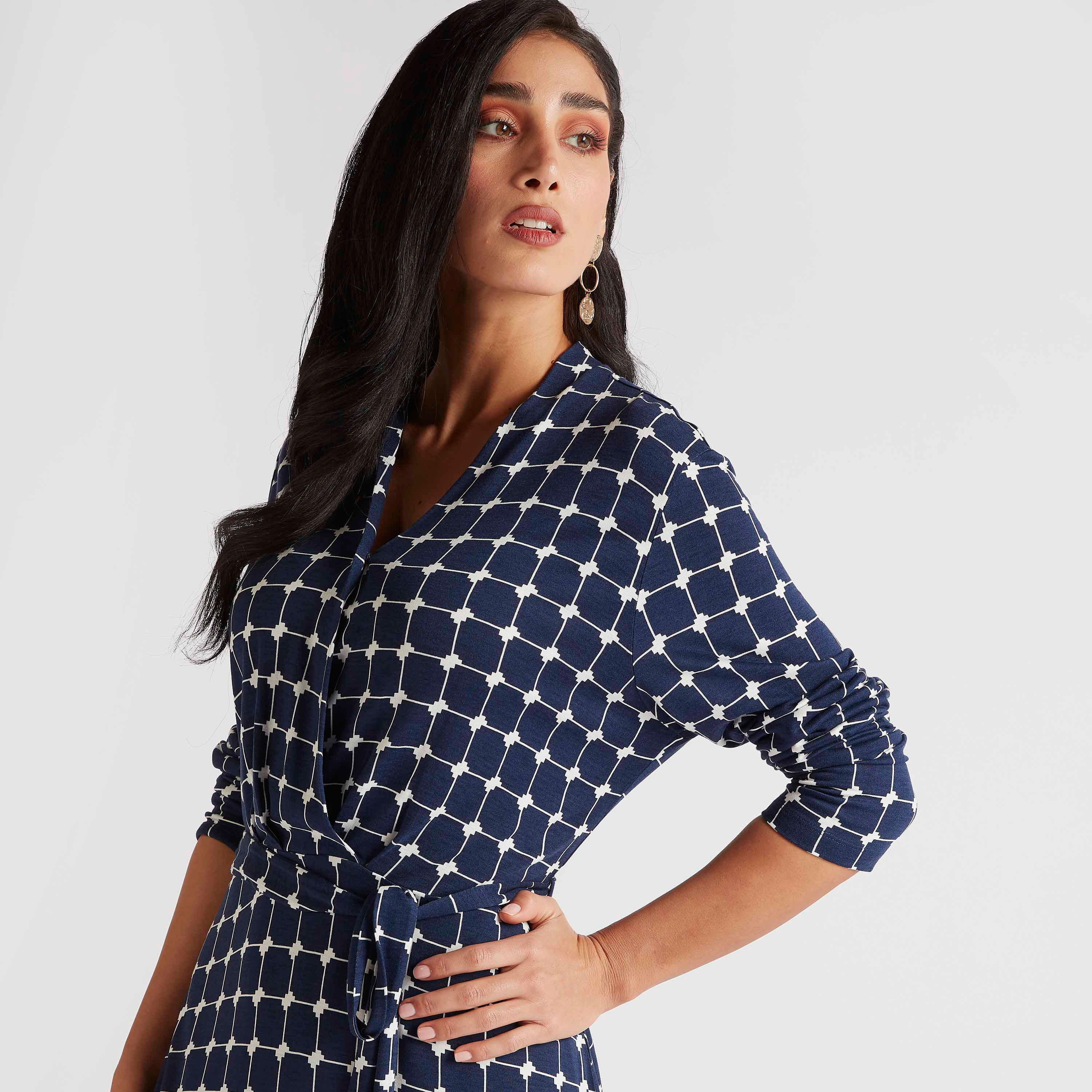 فستان ملفوف ميدي بياقة V مع أربطة على الخصر وطبعات-women-clothing-dresses-image-3