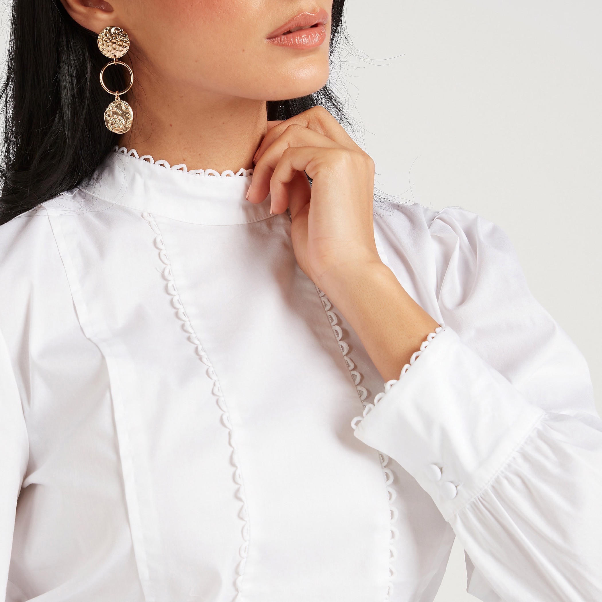 بلوزة بياقة عالية وأكمام طويلة وزينة دانتيل-women-clothing-shirtsandblouses-blouses-image-4