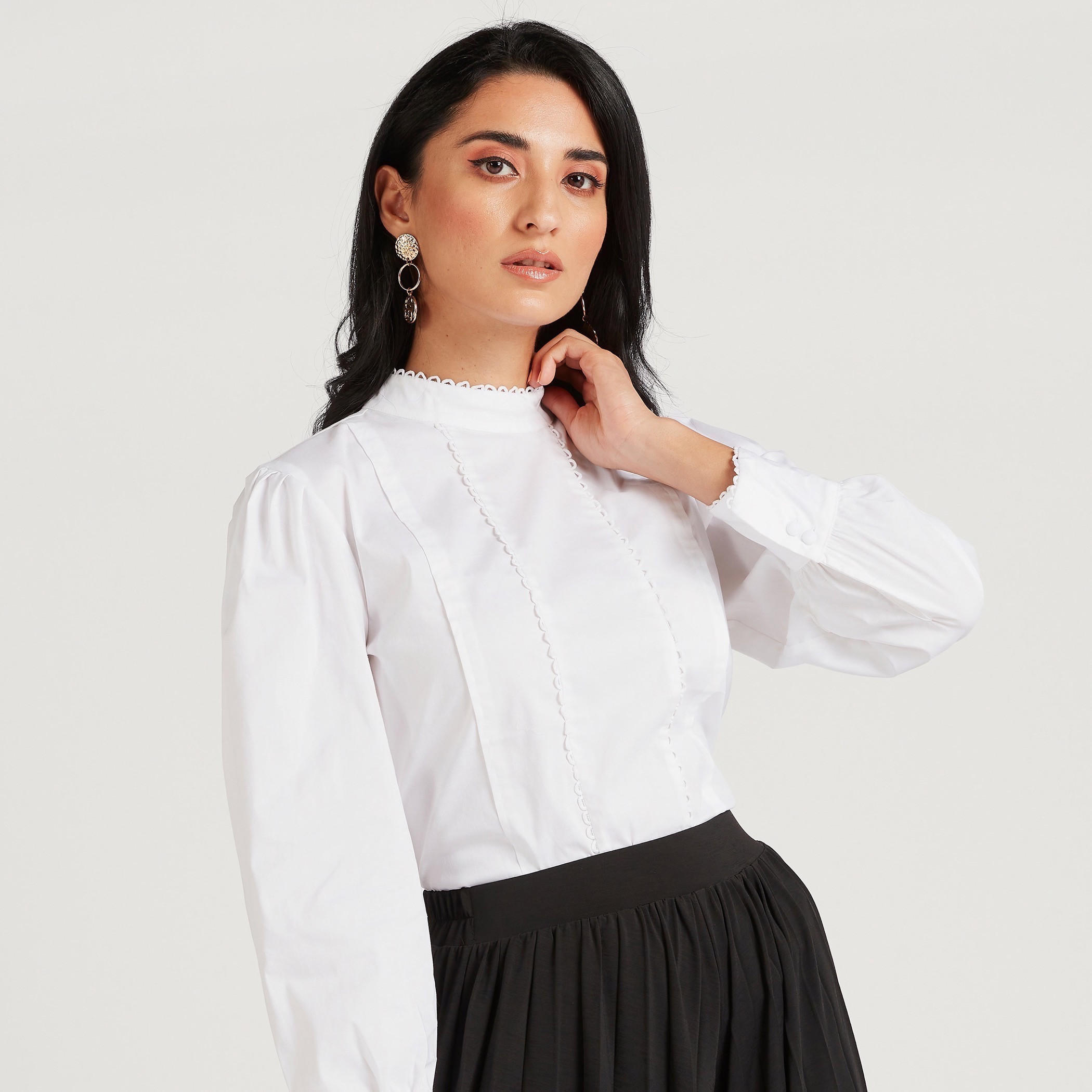 بلوزة بياقة عالية وأكمام طويلة وزينة دانتيل-women-clothing-shirtsandblouses-blouses-image-5