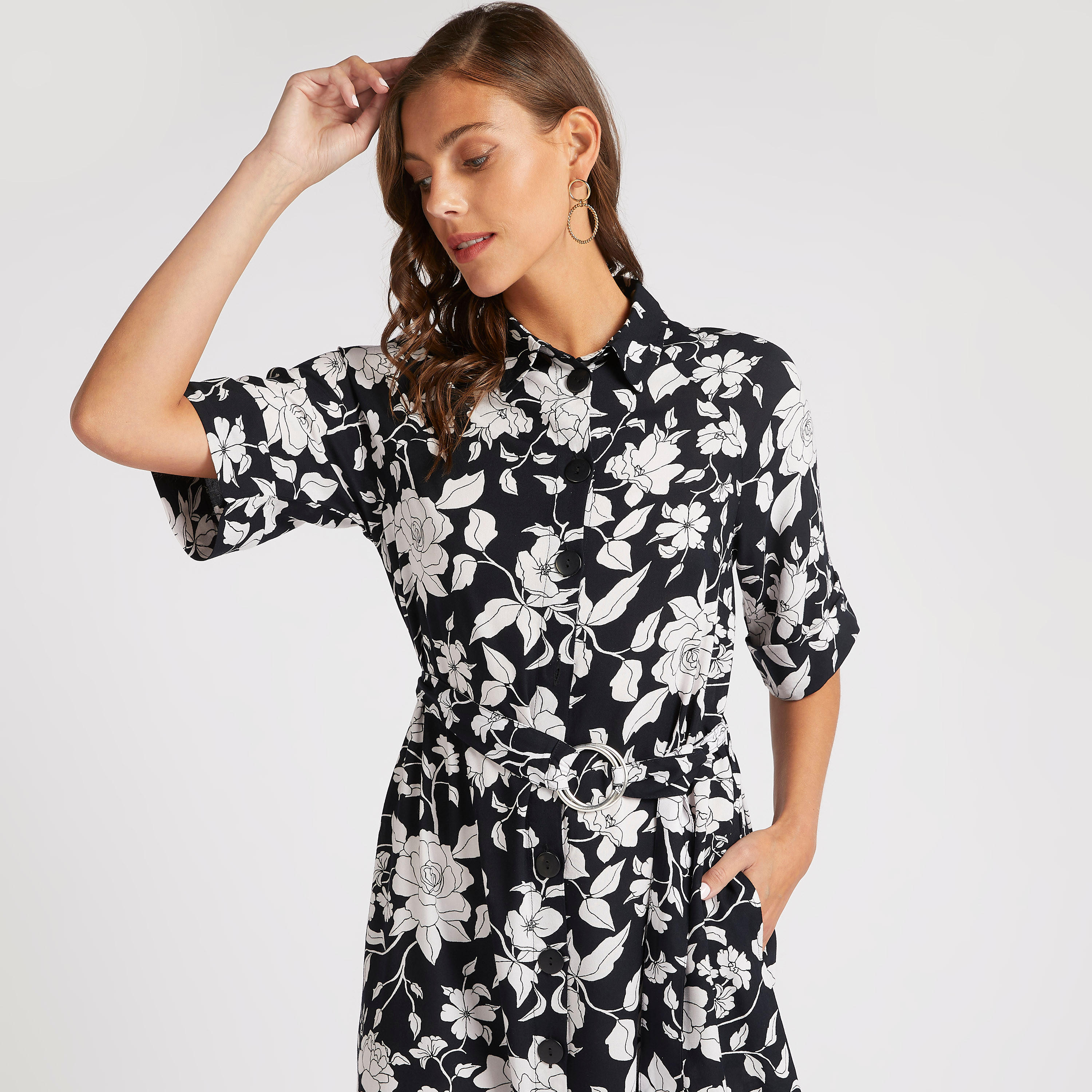فستان قميص ميدي بطبعات أزهار وياقة عادية وحزام-women-clothing-dresses-image-6