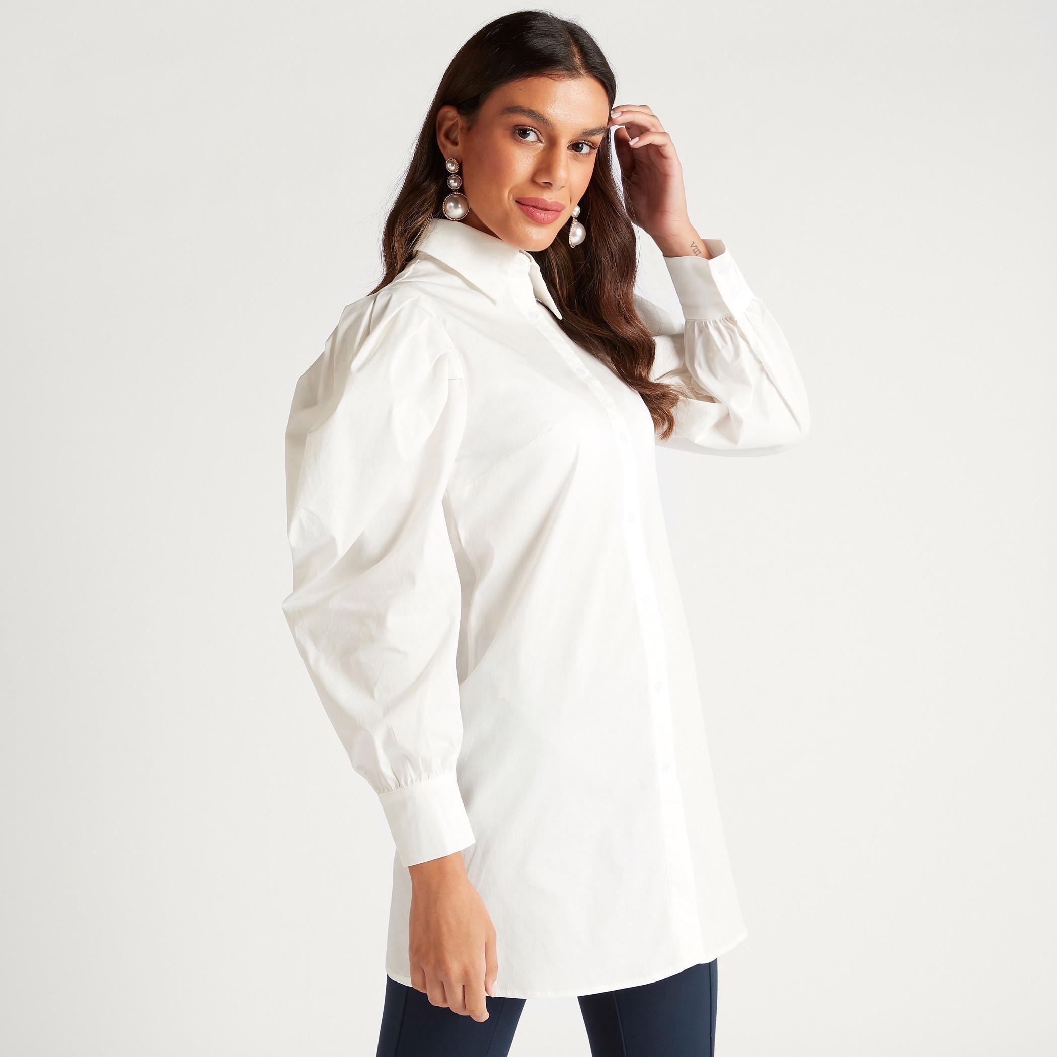 قميص طويل سادة بأكمام منفوخة طويلة-women-clothing-shirtsandblouses-shirts-image-1