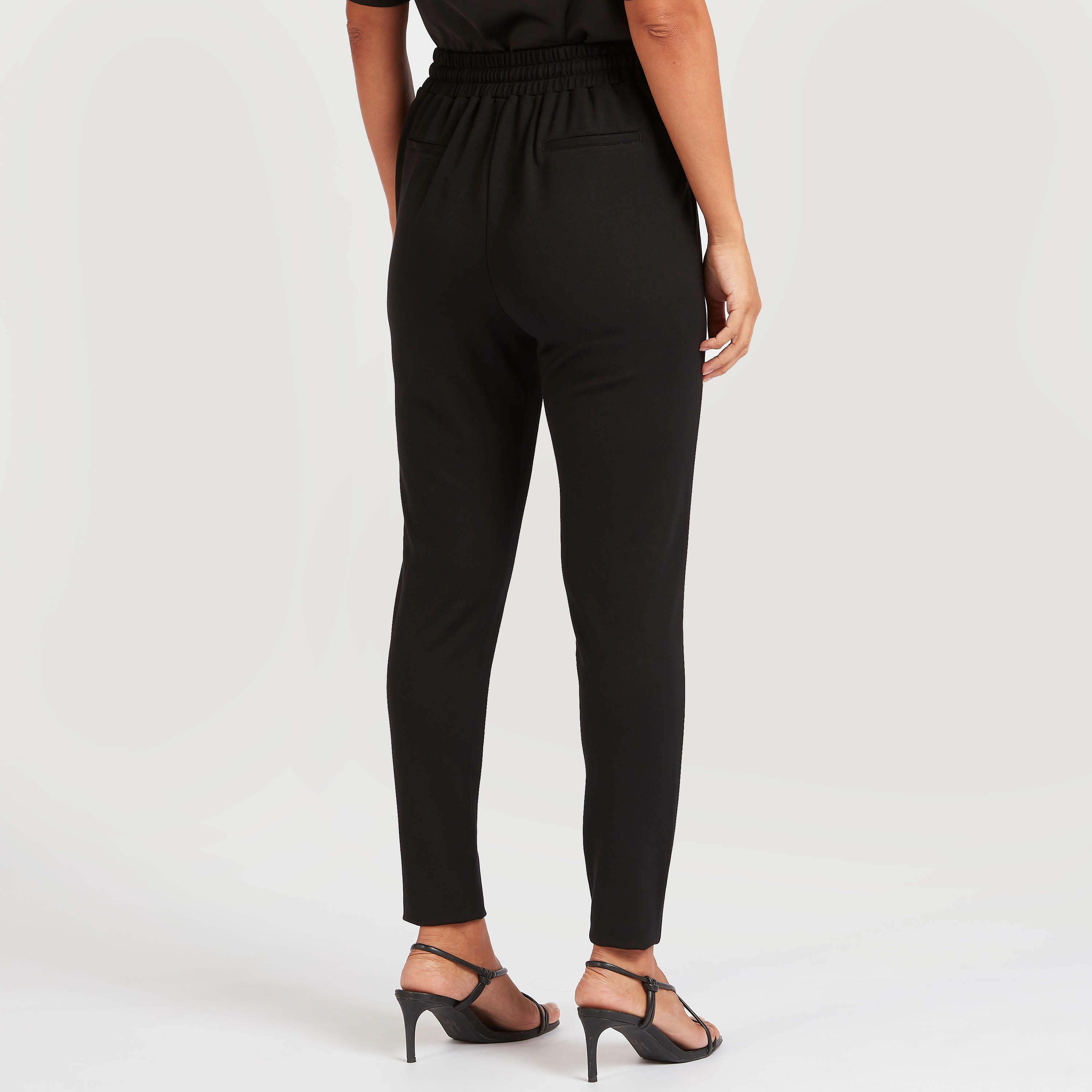 بنطلون سادة برباط إغلاق وجيوب-women-clothing-bottoms-joggers-image-1