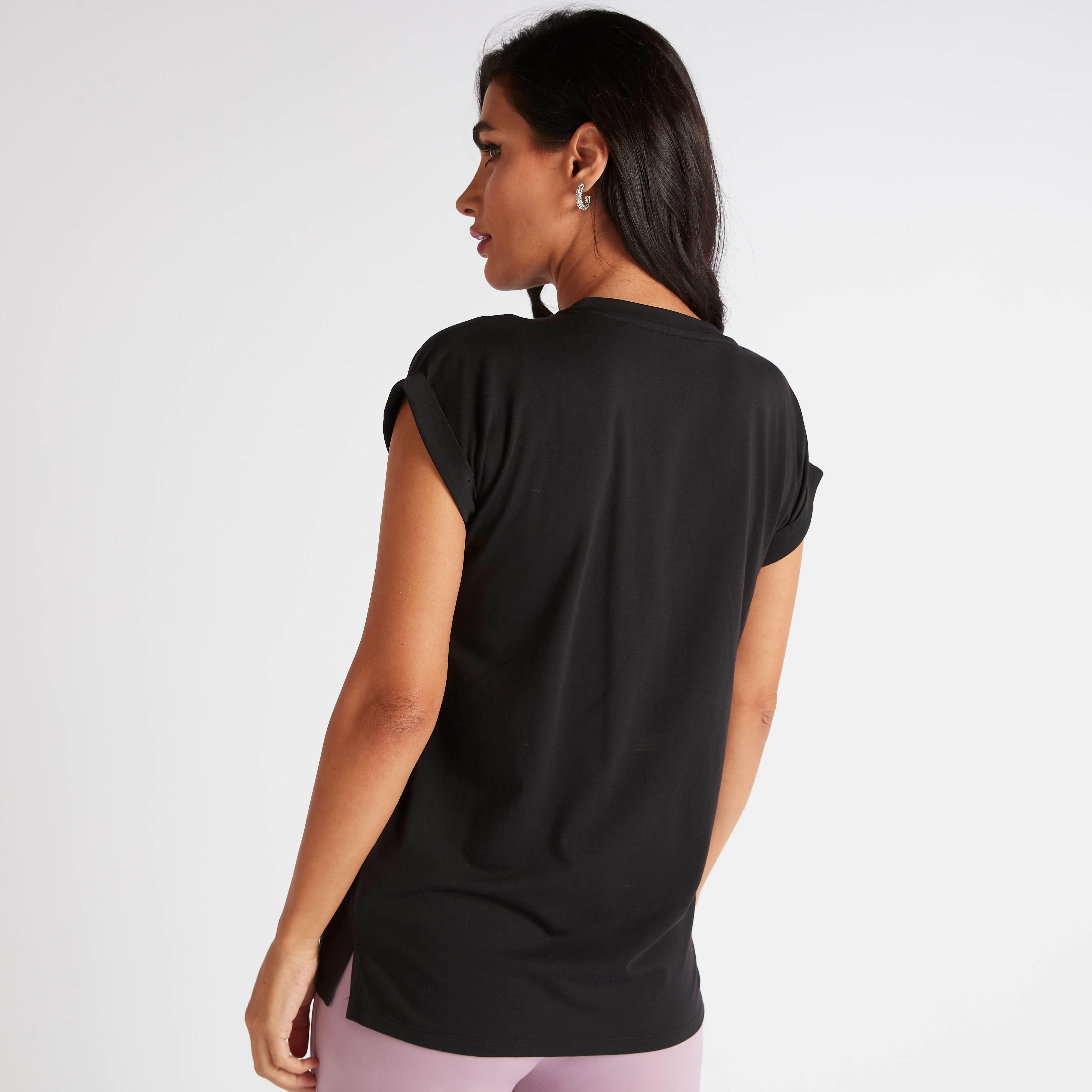تيشيرت بياقة مستديرة وأكمام متمدّدة وطبعات من كابا-women-clothing-tshirts-image-1