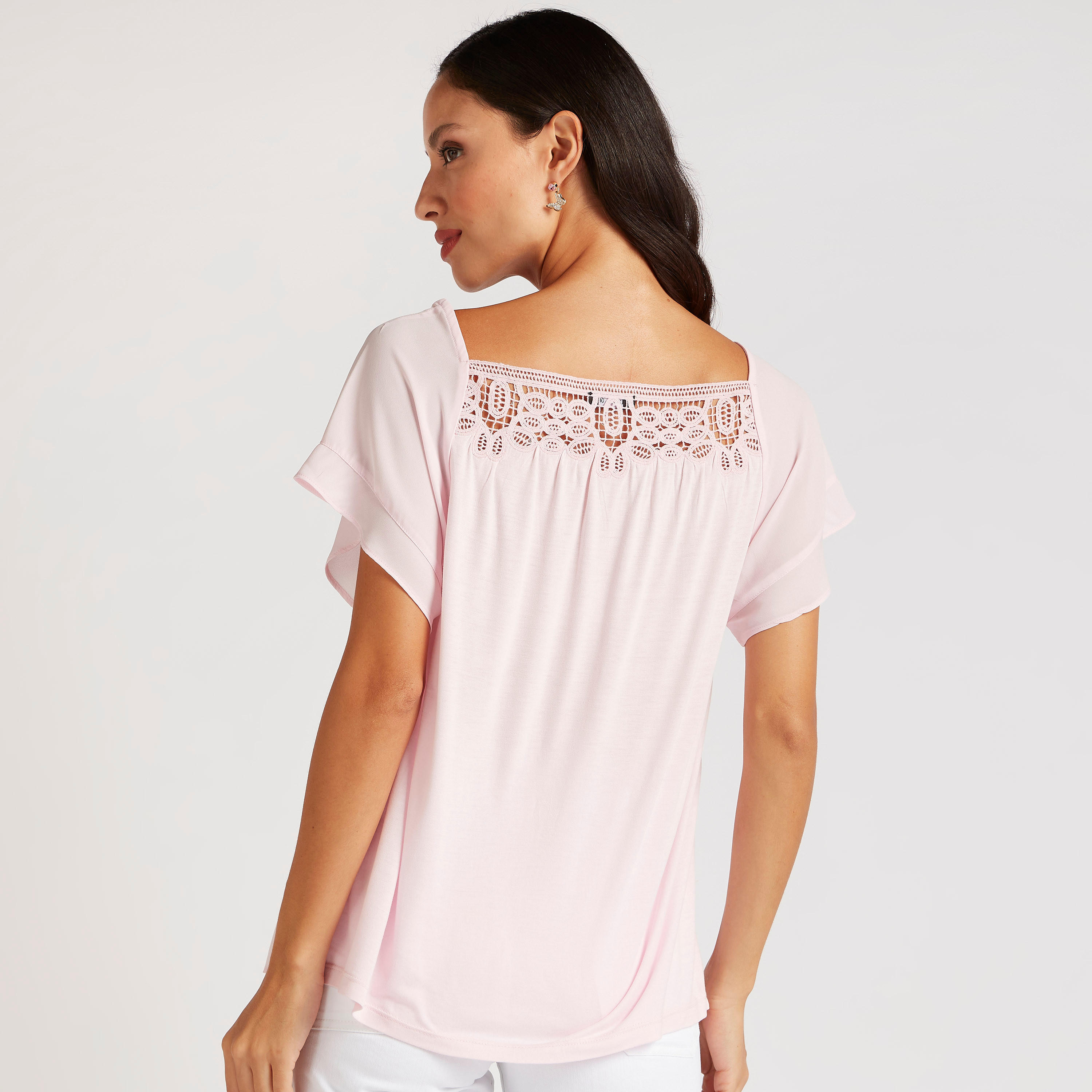 بلوزة بياقة مربعة مع تصاميم مفرغة وأكمام عريضة-women-clothing-shirtsandblouses-blouses-image-4