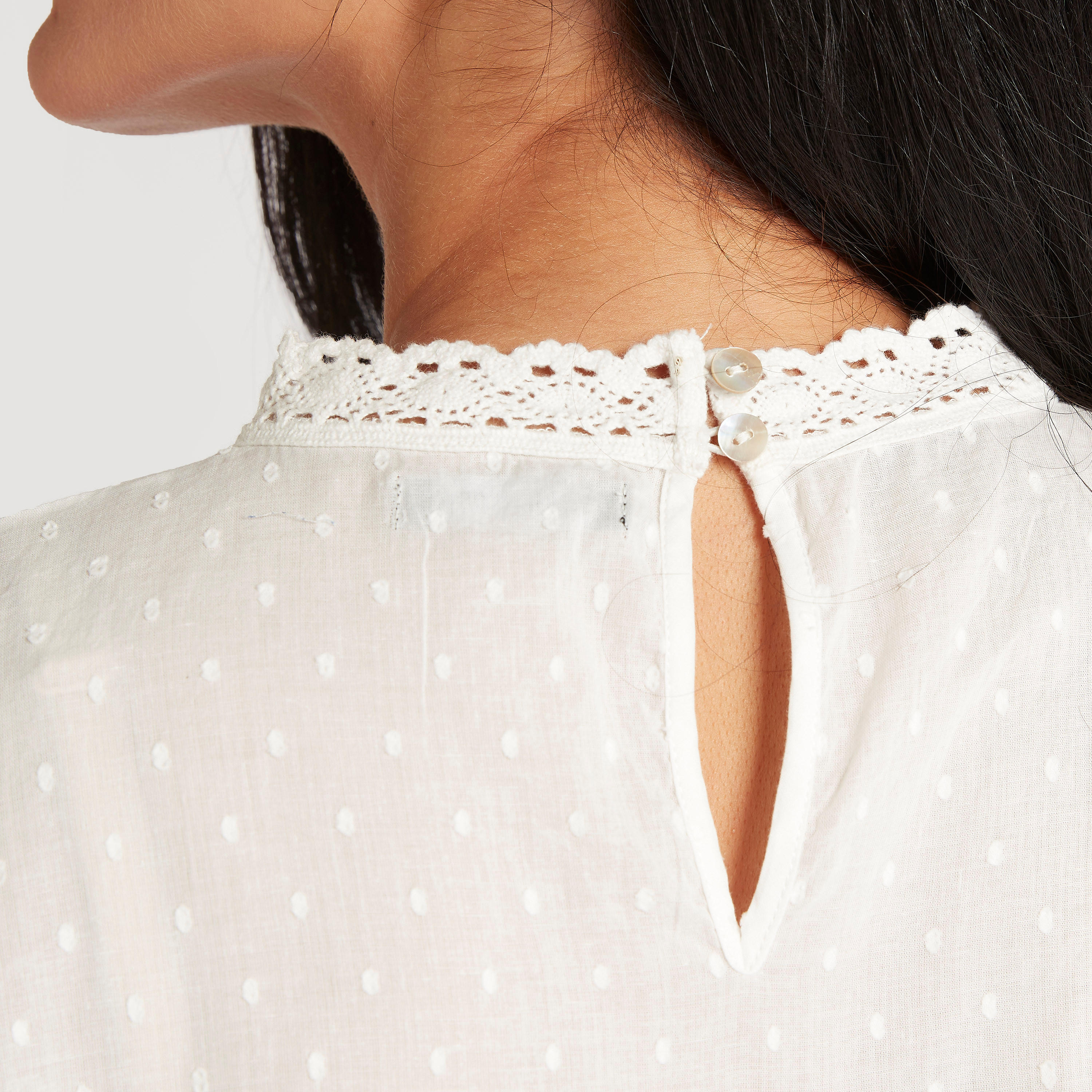 بلوزة مطرّزة بياقة عالية وأكمام طويلة وبينتوكس-women-clothing-shirtsandblouses-blouses-image-6