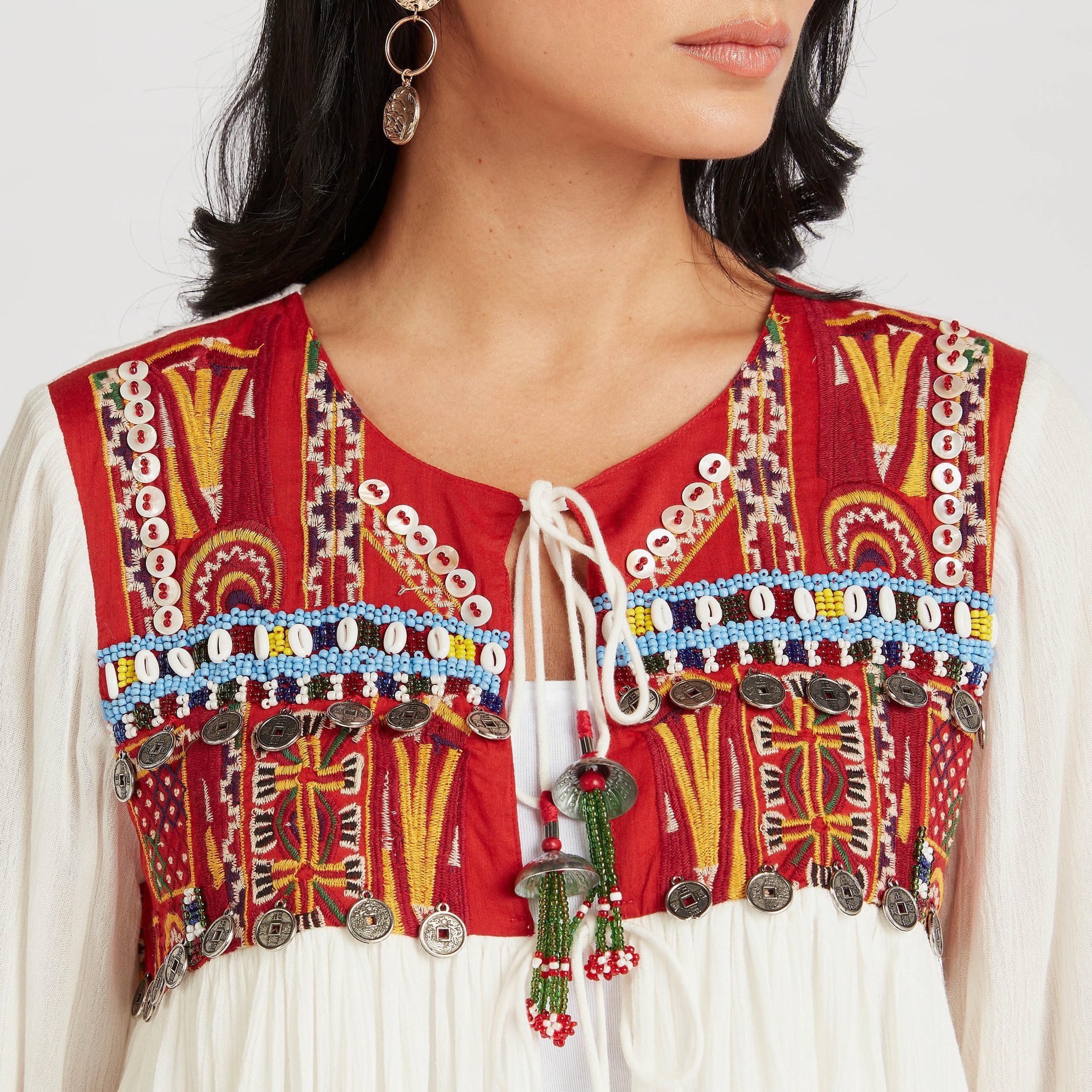 بلوزة مطرّزة بياقة عالية وأكمام طويلة-women-clothing-shirtsandblouses-blouses-image-5