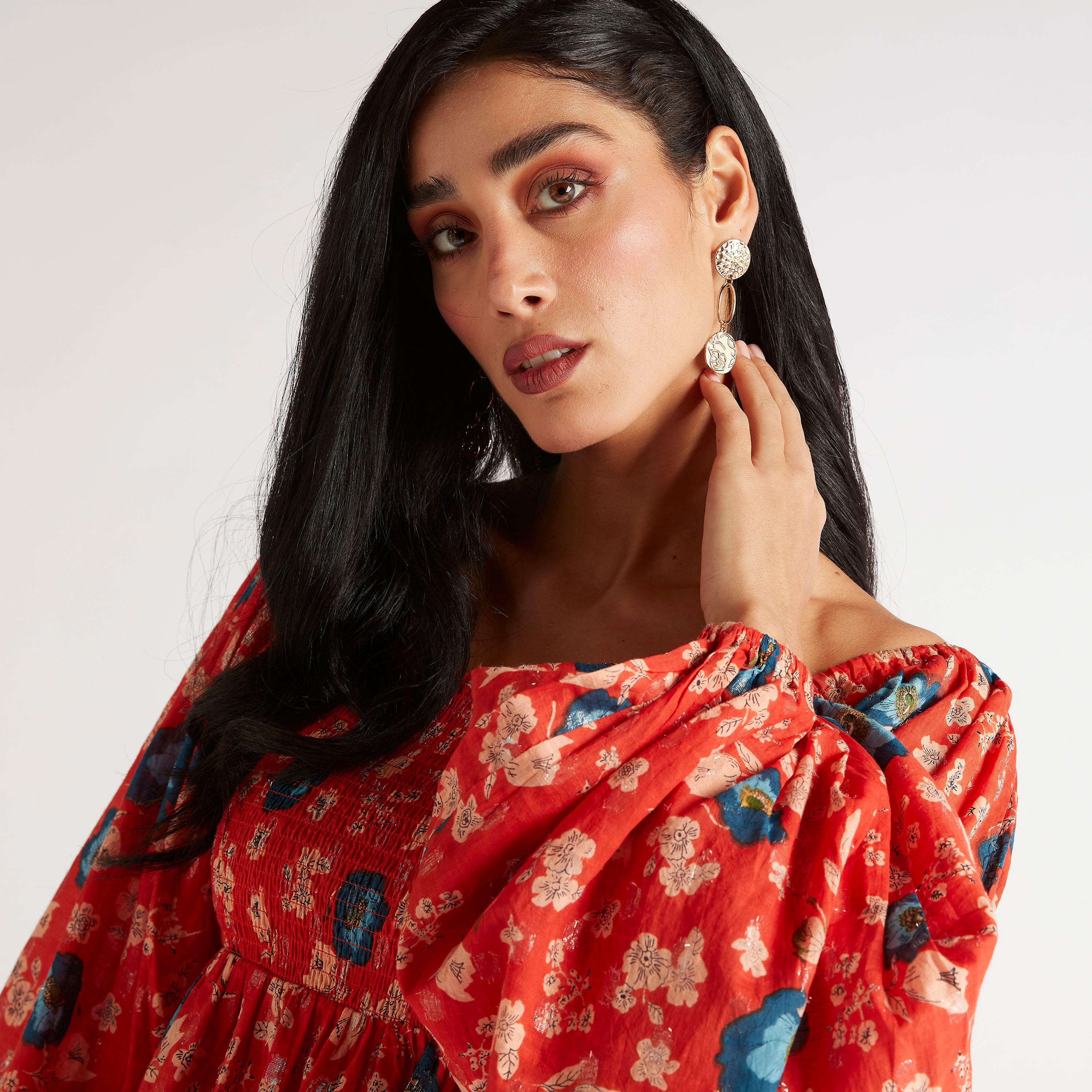 بلوزة بيبلوم بياقة باردو وأكمام طويلة وطبعات زهرية-women-clothing-shirtsandblouses-blouses-image-3