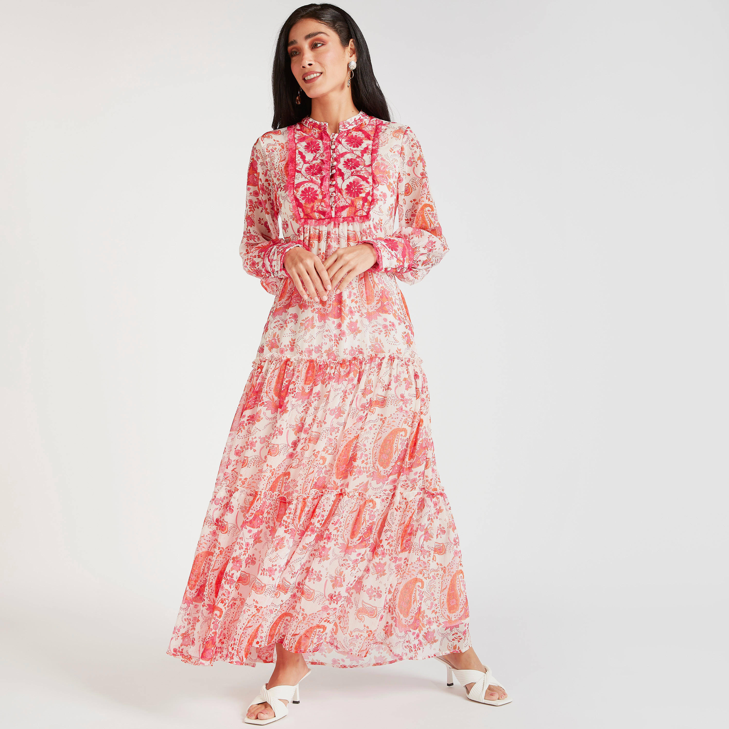 فستان إيه لاين طويل بياقة ماندارين وطبعات بيزلي وتفاصيل دانتيل-women-clothing-dresses-image-1