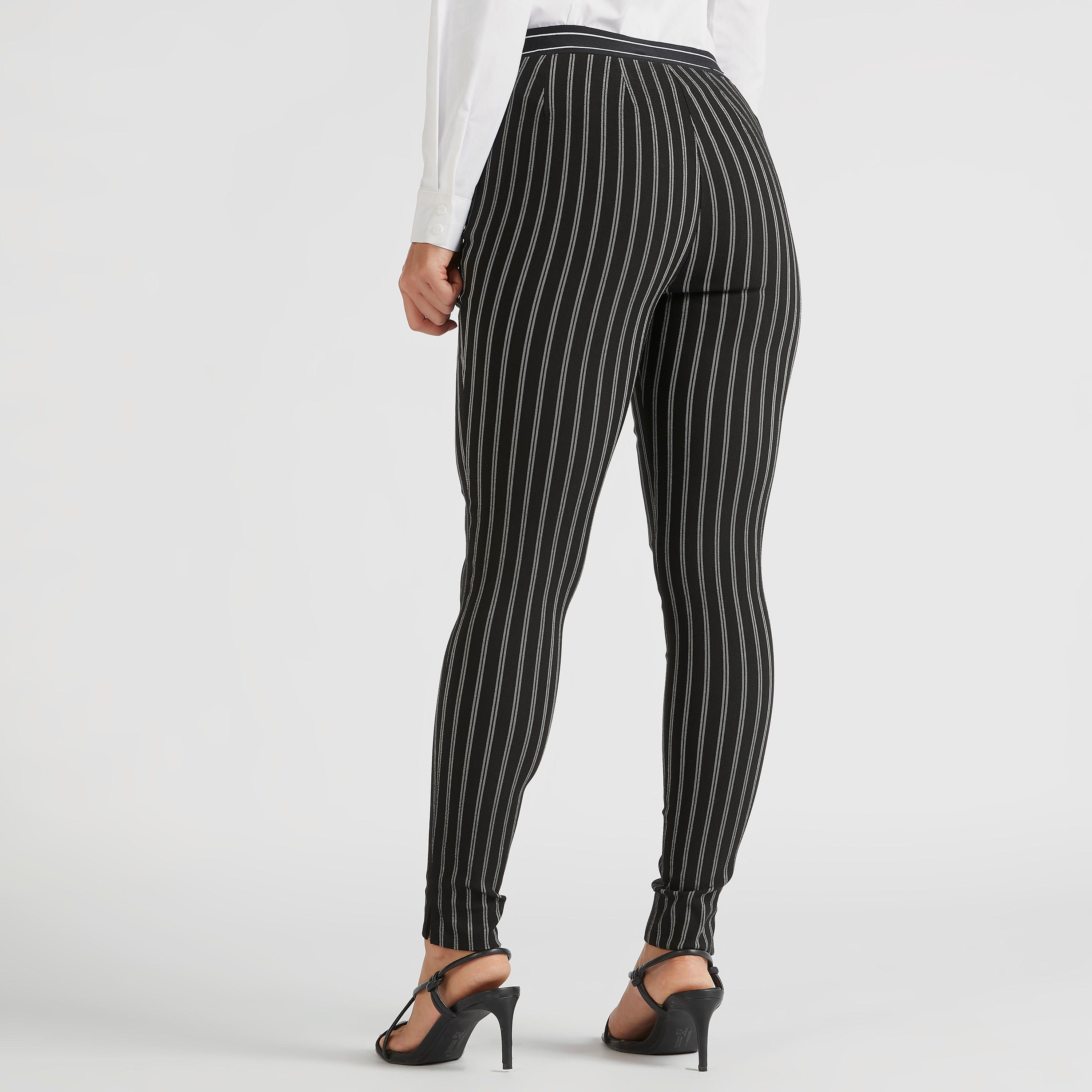 بنطلون تريقنز مخطط بخصر متوسّط الارتفاع بسحّاب إغلاق وخصر نصف مطّاطي-women-clothing-bottoms-trousers-image-4