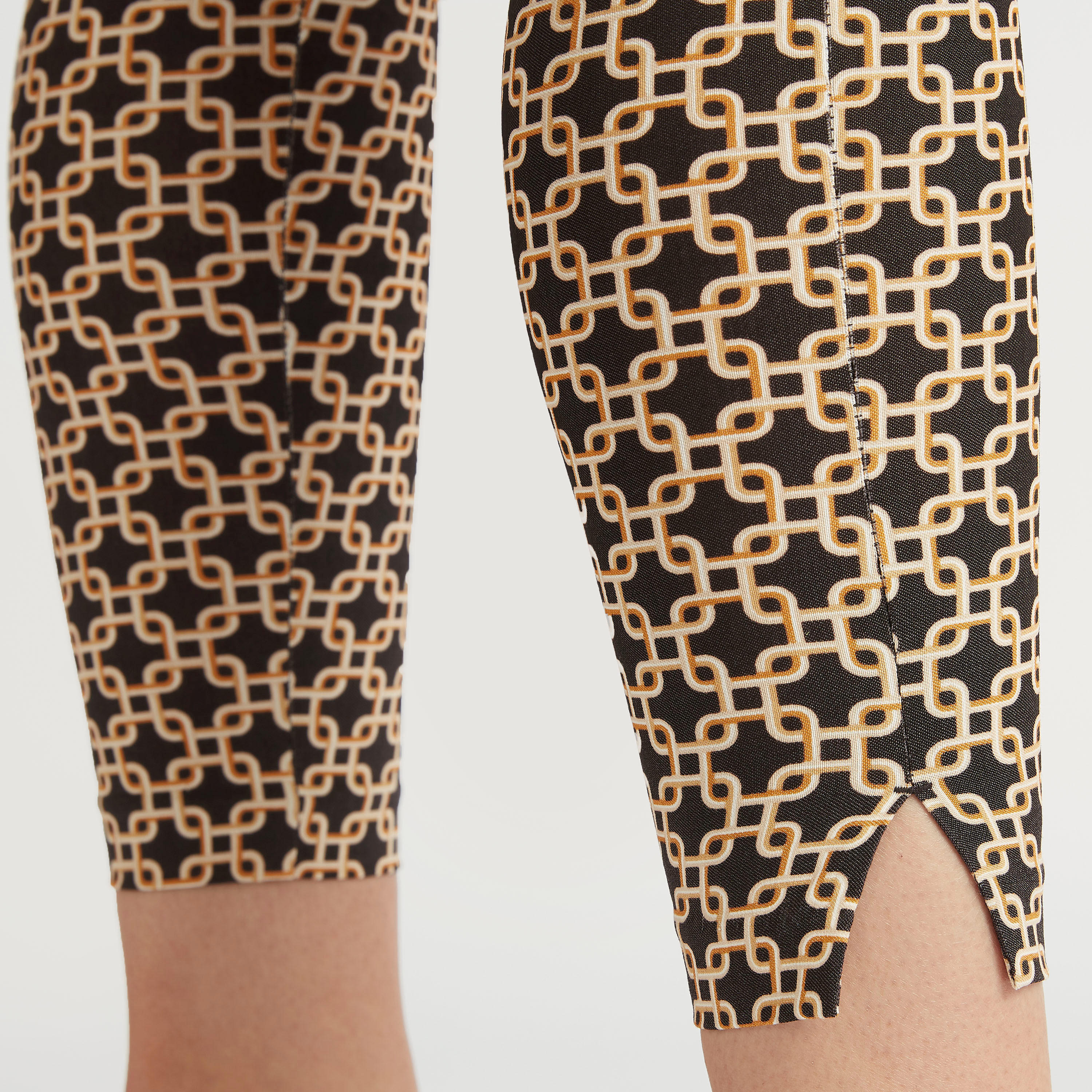 بنطلون بينجالين بطول ربلة الساق بطبعات وفتحات جانبيّة-women-clothing-bottoms-trousers-image-3