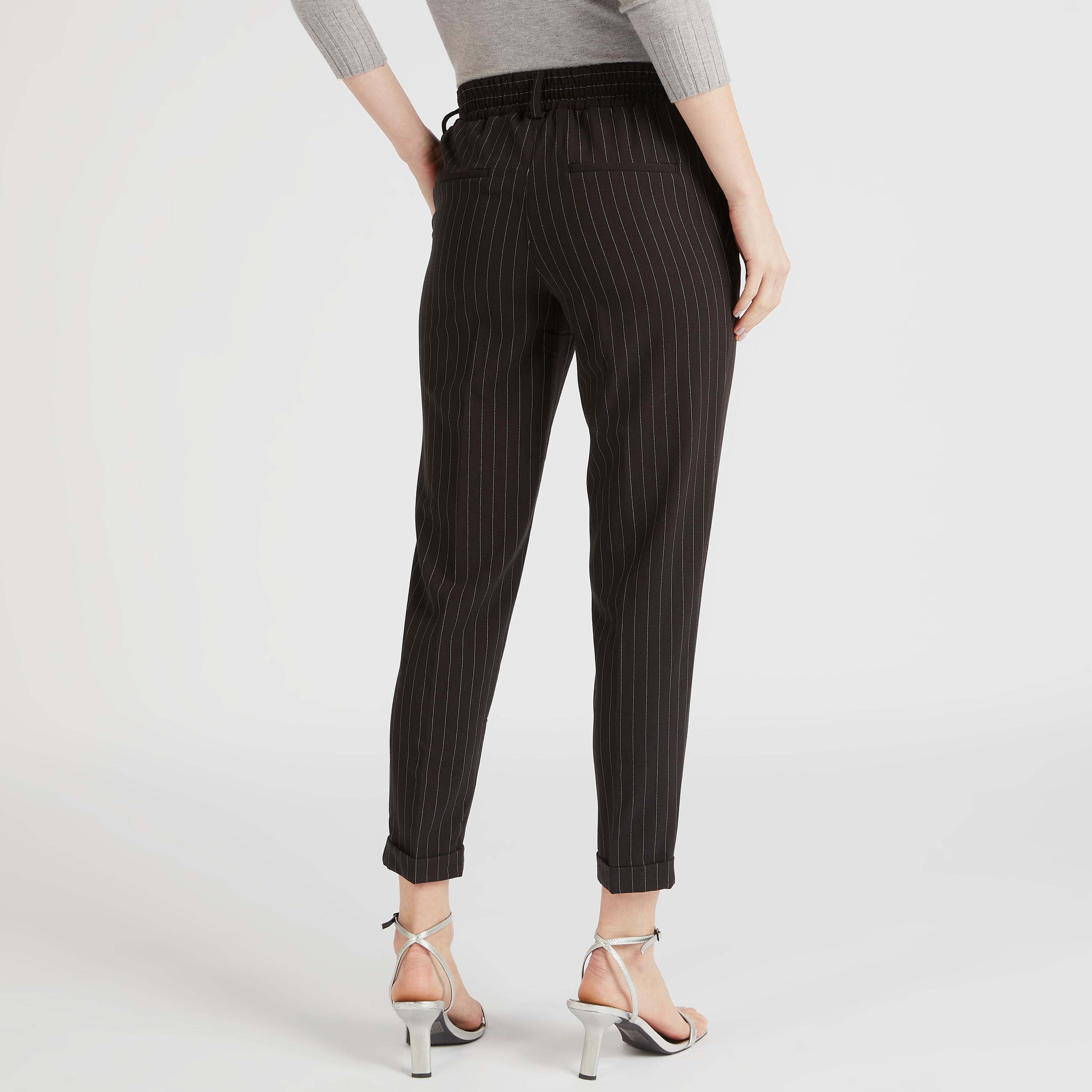 بنطلون مقلم بجيوب وخصر مطاطي-women-clothing-bottoms-trousers-image-4