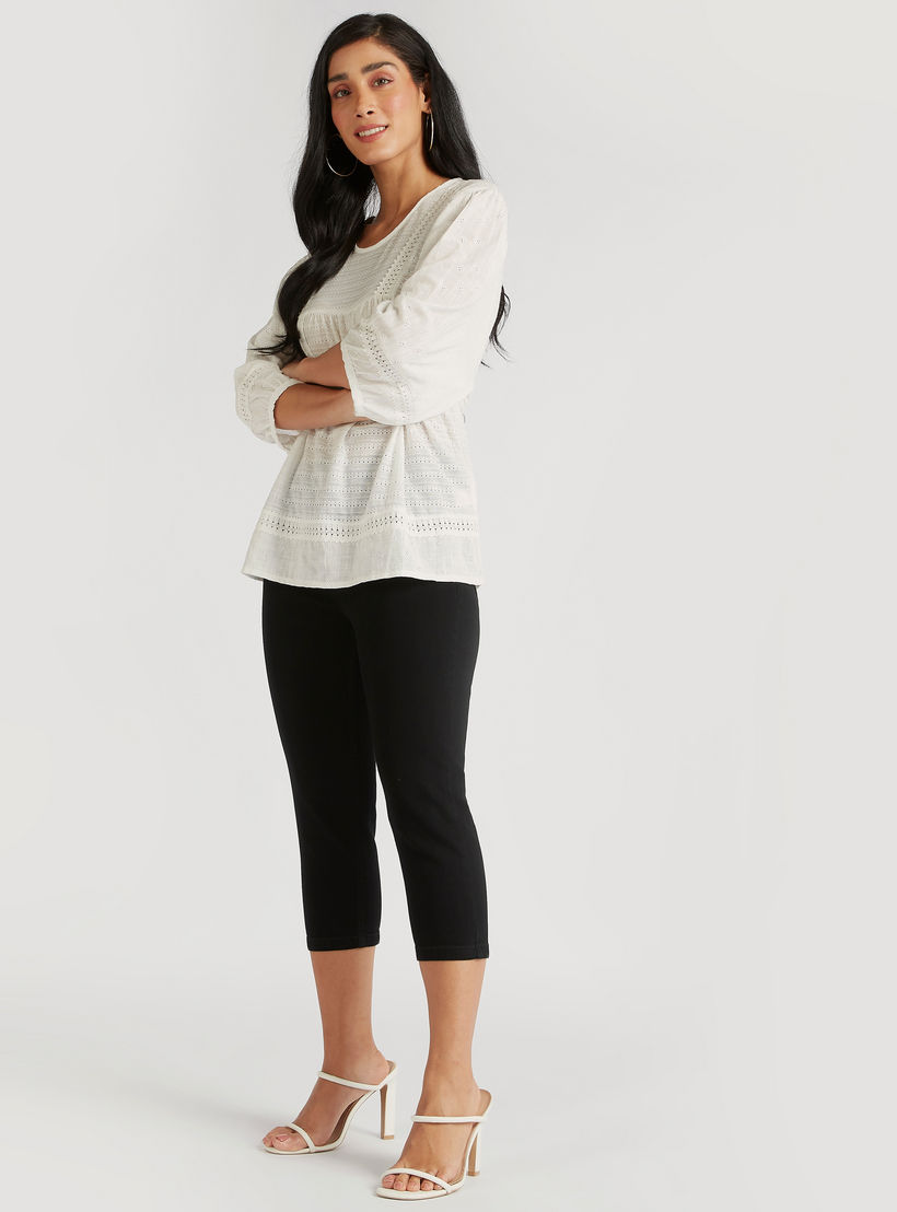 Solid Mid-Rise Capri Jeans with Pockets and Distressed Detail-women-clothing-bottoms-jeans-image-2