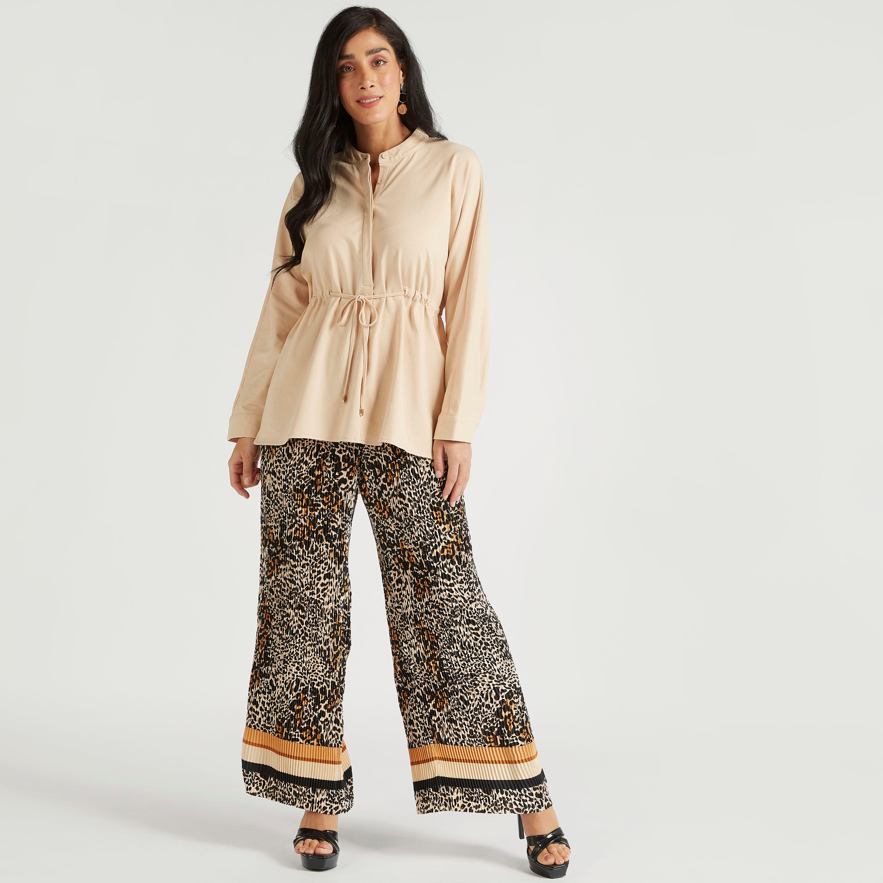 بنطلون بالازو بكشكشة وطبعات حيوانات وخصر متوسّط الارتفاع ورباط إغلاق-women-clothing-bottoms-trousers-image-2