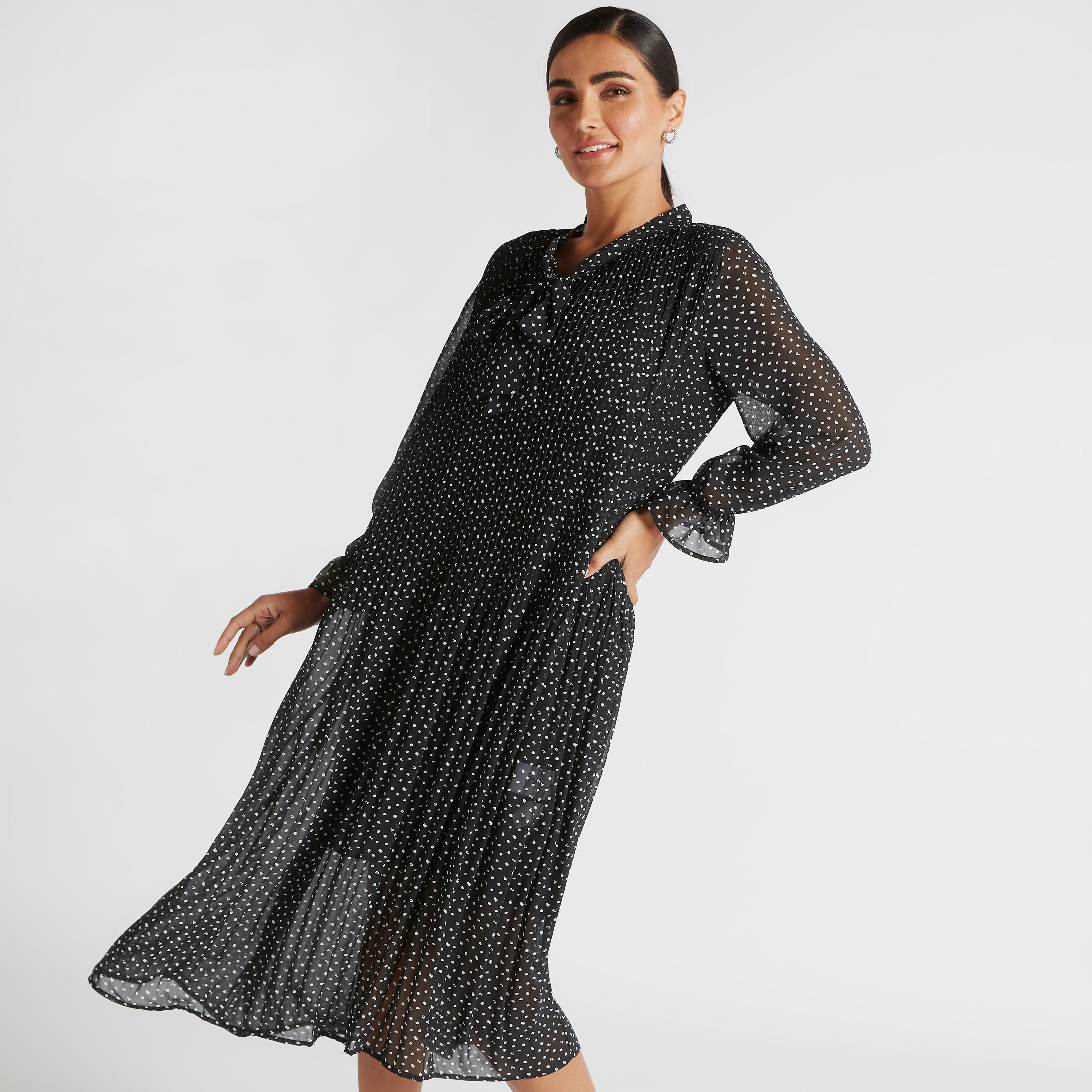 فستان إيه لاين ميدي منقّط بربطة عنق وتفاصيل بينتوك-women-clothing-dresses-image-1