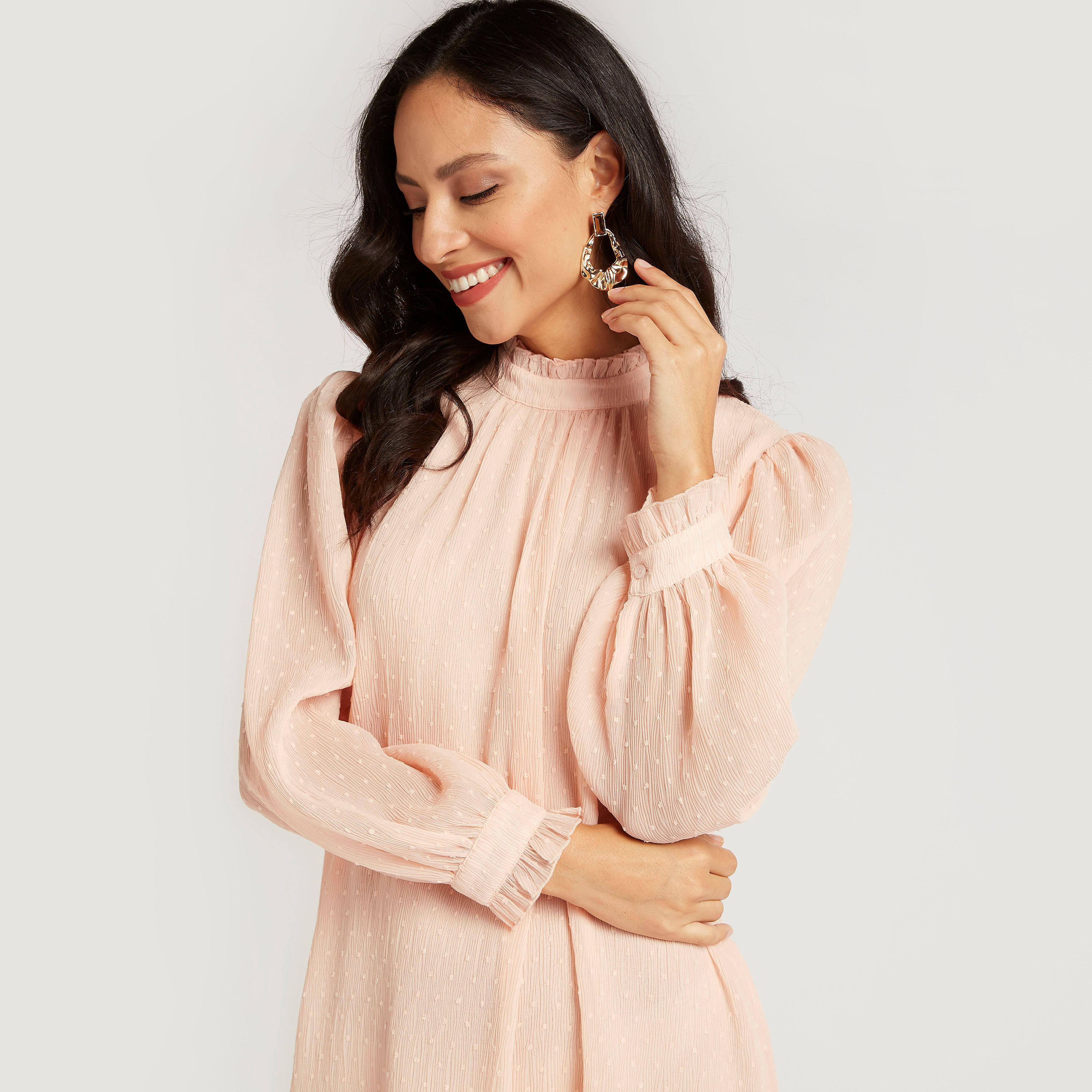 فستان ميدي إيه لاين بارز الملمس وياقة عالية وتفاصيل كشكشة-women-clothing-dresses-image-5