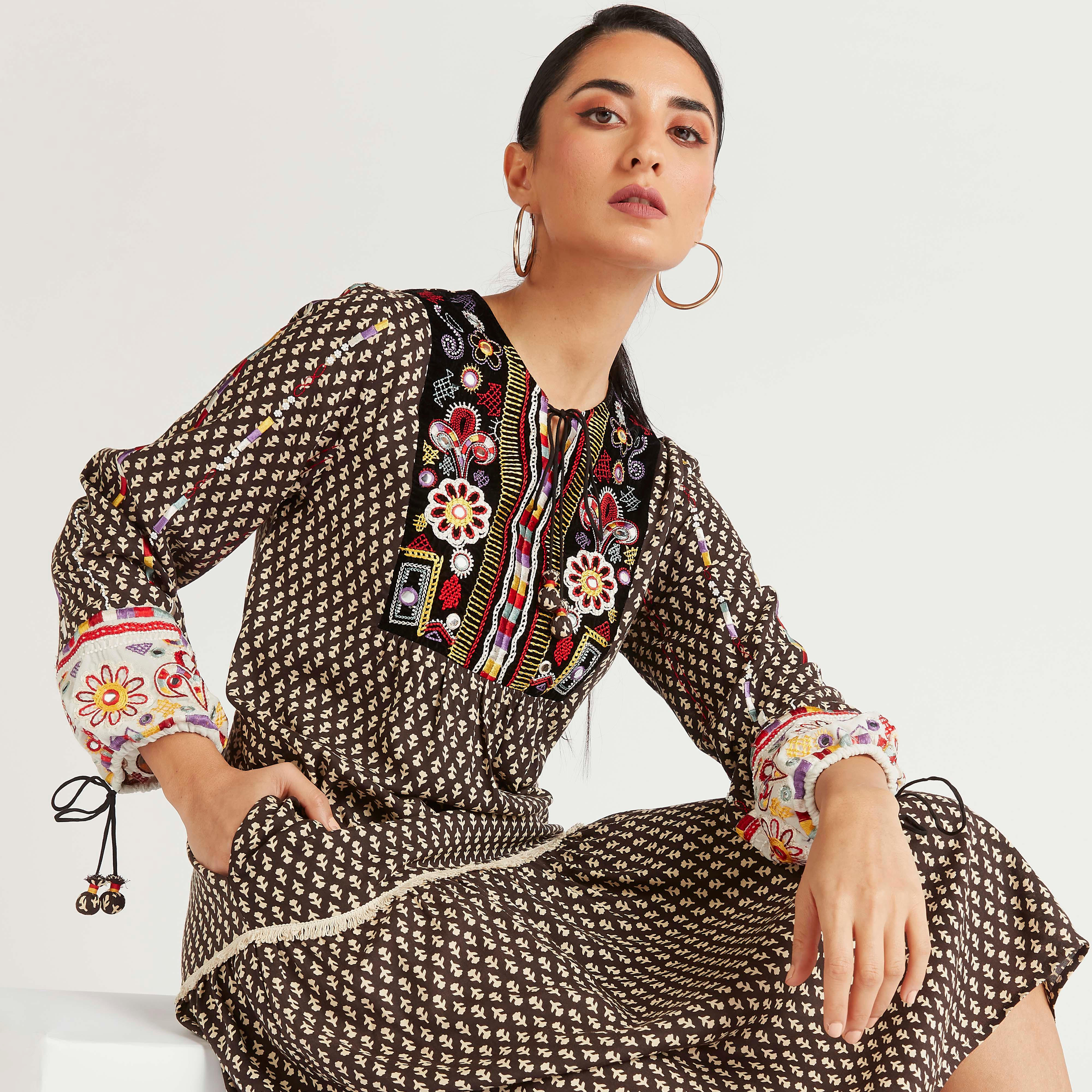 فستان ميدي إيه لاين مطرّز بطبعات-women-clothing-dresses-image-2