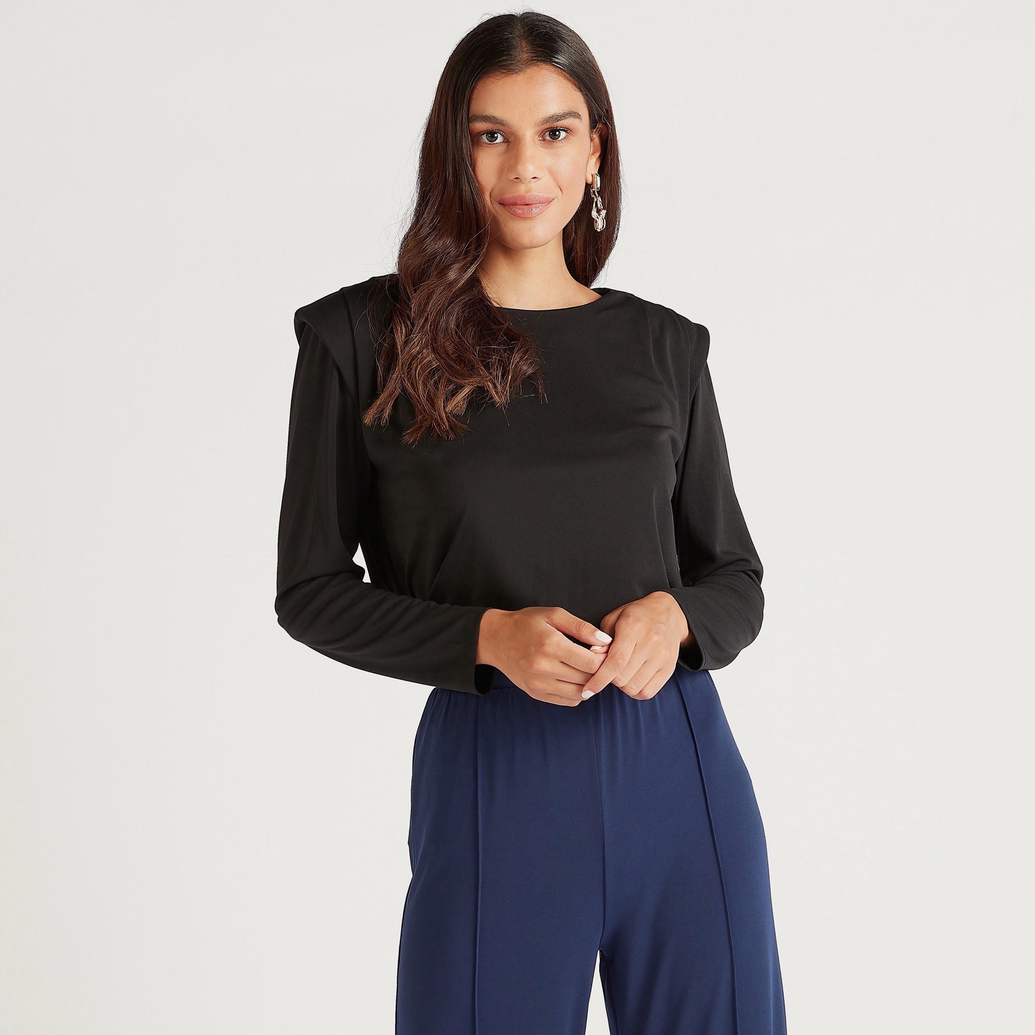 تيشيرت سادة بياقة ضيّقة وأكمام طويلة-women-clothing-tshirts-image-4