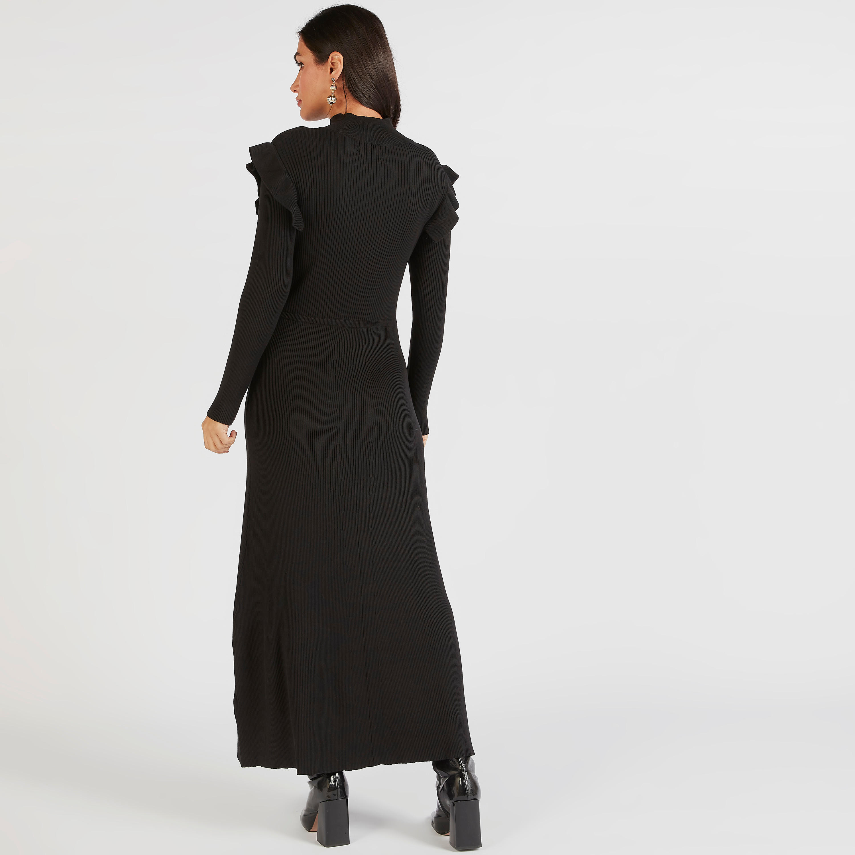 فستان طويل بارز الملمس بياقة عالية وتفاصيل كشكش-women-clothing-dresses-image-4