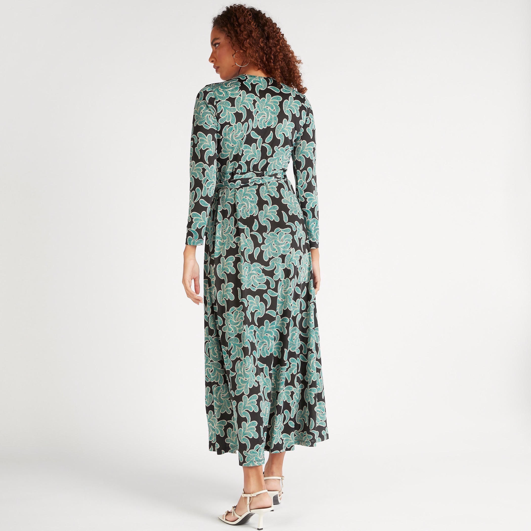 فستان إيه لاين طويل بياقة v وطبعات بيزلي وأكمام طويلة-women-clothing-dresses-image-4