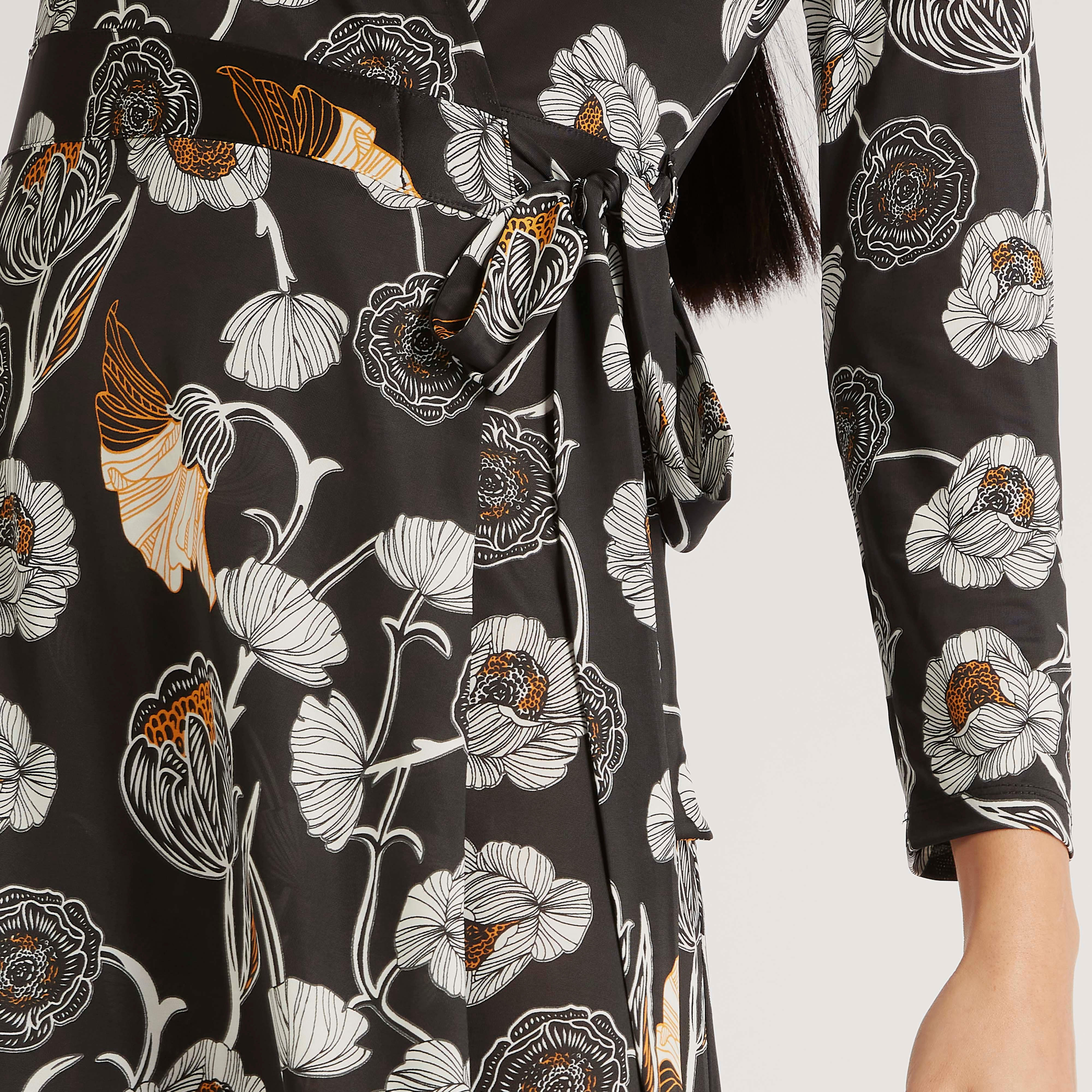 فستان طويل ملفوف بأكمام طويلة وطبعات أزهار-women-clothing-dresses-image-5