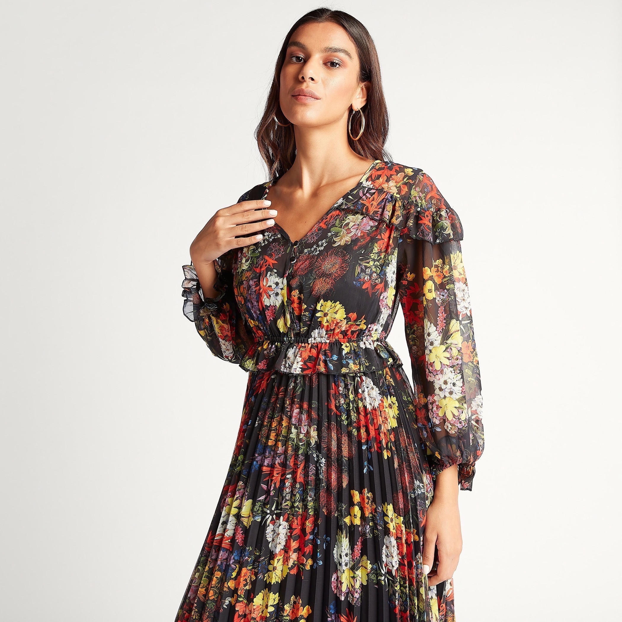 فستان طويل بطبعات أزهار وياقة V وأكمام طويلة-women-clothing-dresses-image-2