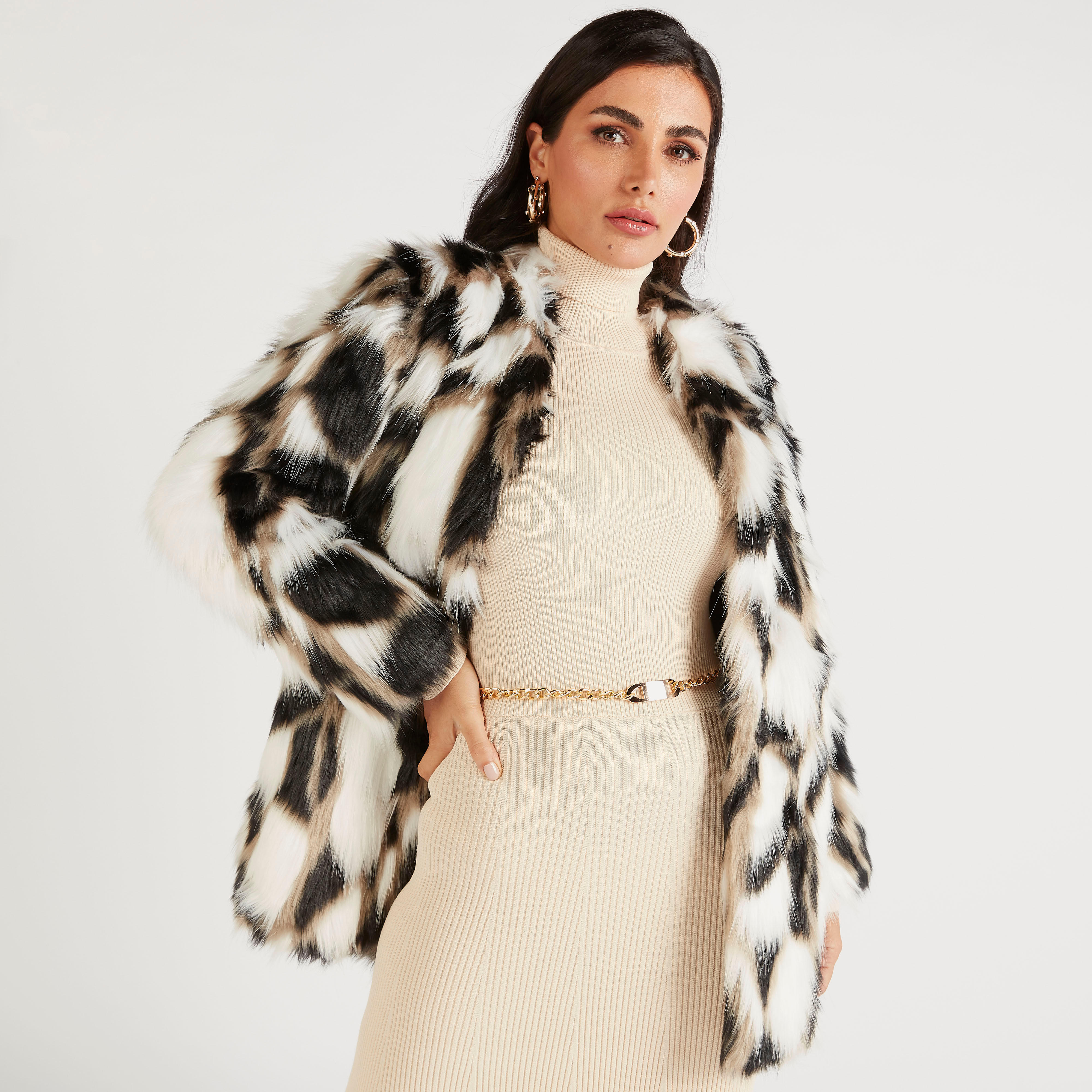 جاكيت فرو صناعي بأكمام طويلة وطبعات حيوانات-women-winterwear-coatsandjackets-jackets-image-6