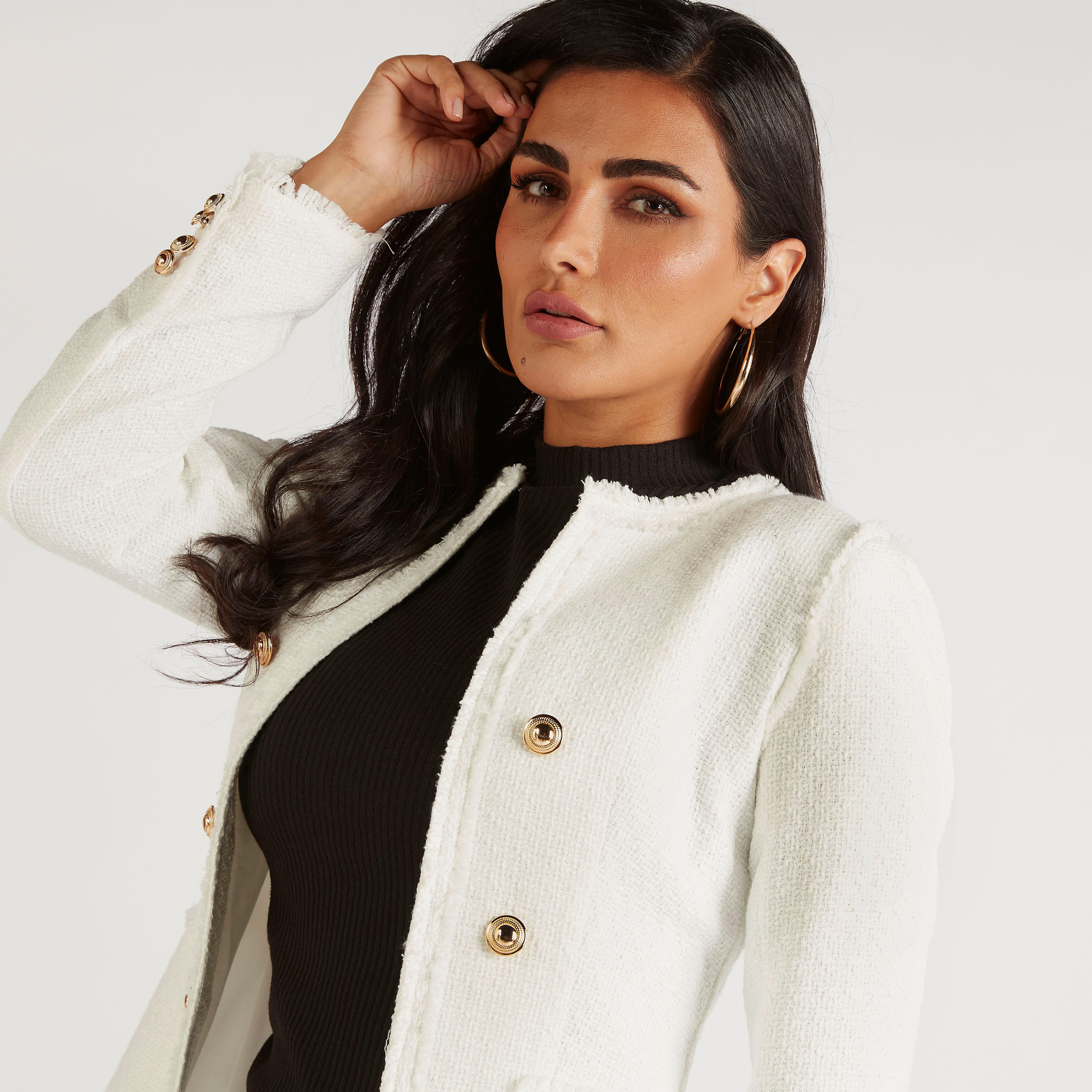 جاكيت تويد بارز الملمس بقصّة مطابقة للجسم وأكمام طويلة-women-winterwear-coatsandjackets-jackets-image-6