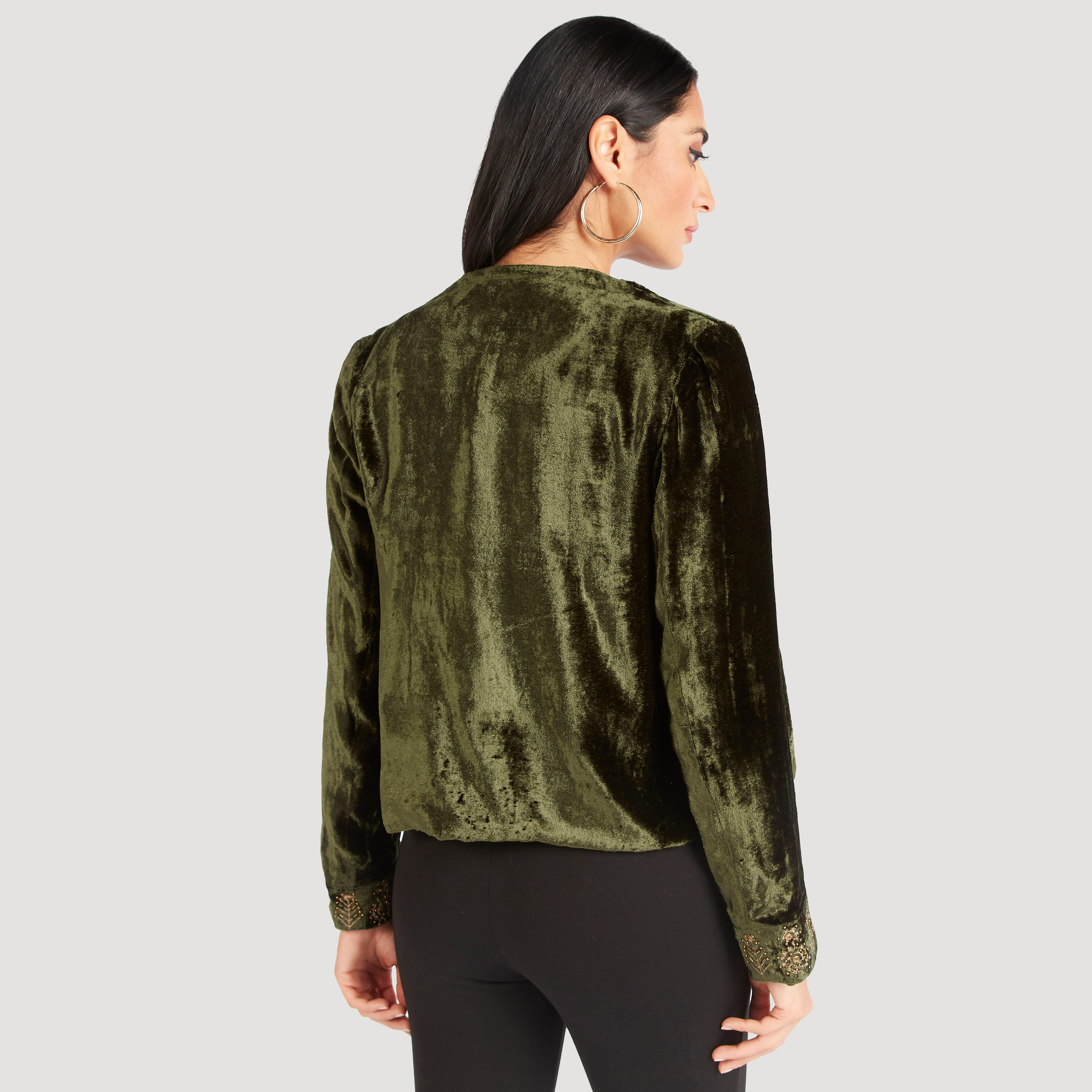 جاكيت بارز الملمس مفتوح من الأمام بتفاصيل مزينة وأكمام طويلة-women-winterwear-coatsandjackets-jackets-image-4