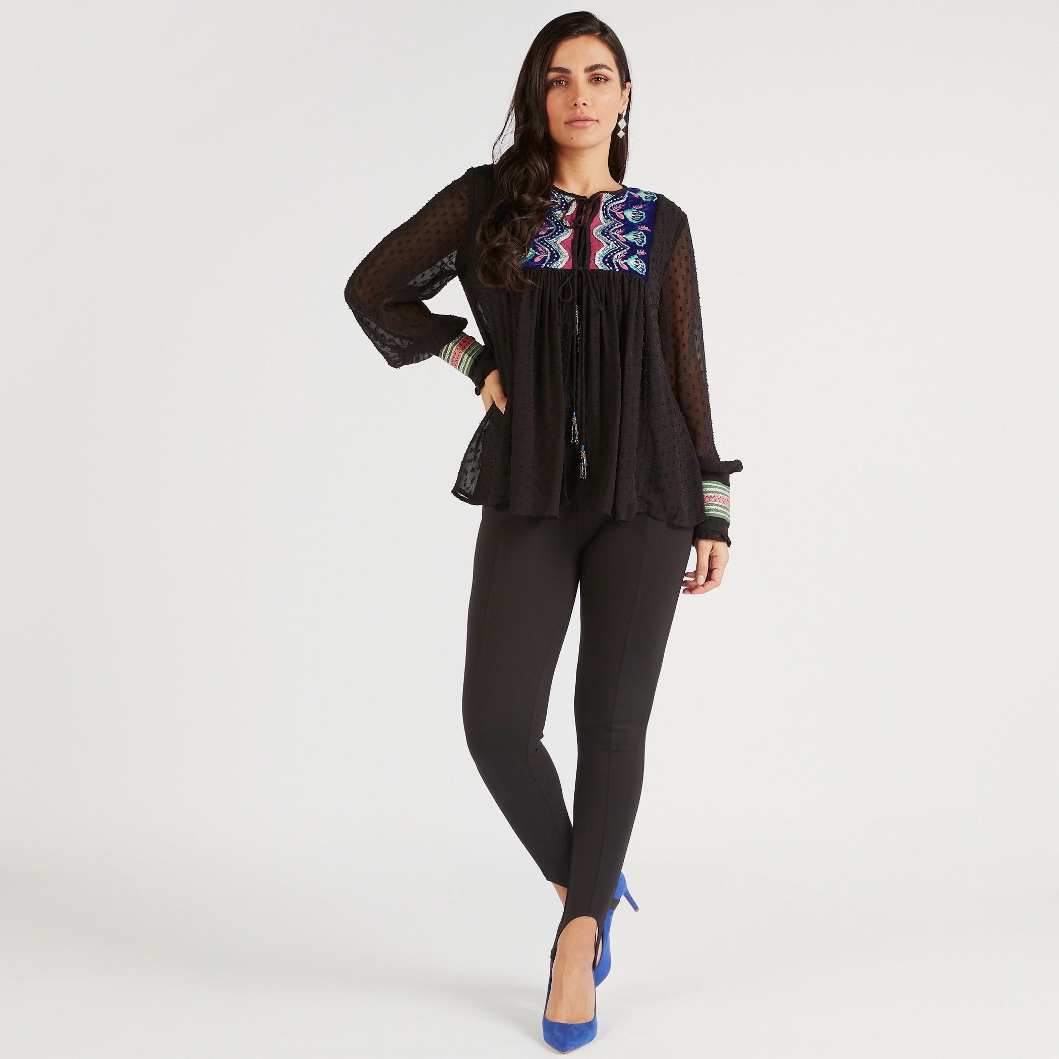 بلوزة مطرّزة بياقة بأربطة وأكمام طويلة-women-clothing-shirtsandblouses-blouses-image-6