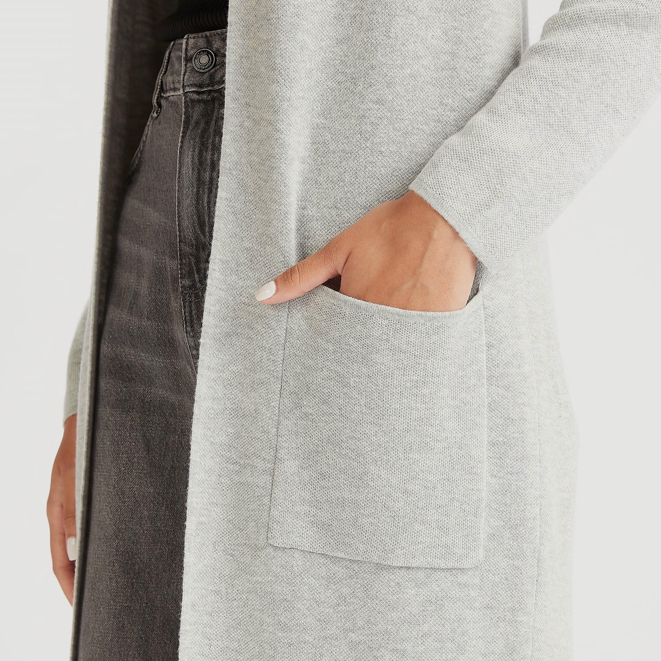 جاكيت طويل سادة بقصّة مريحة وجيوب-women-winterwear-coatsandjackets-jackets-image-3