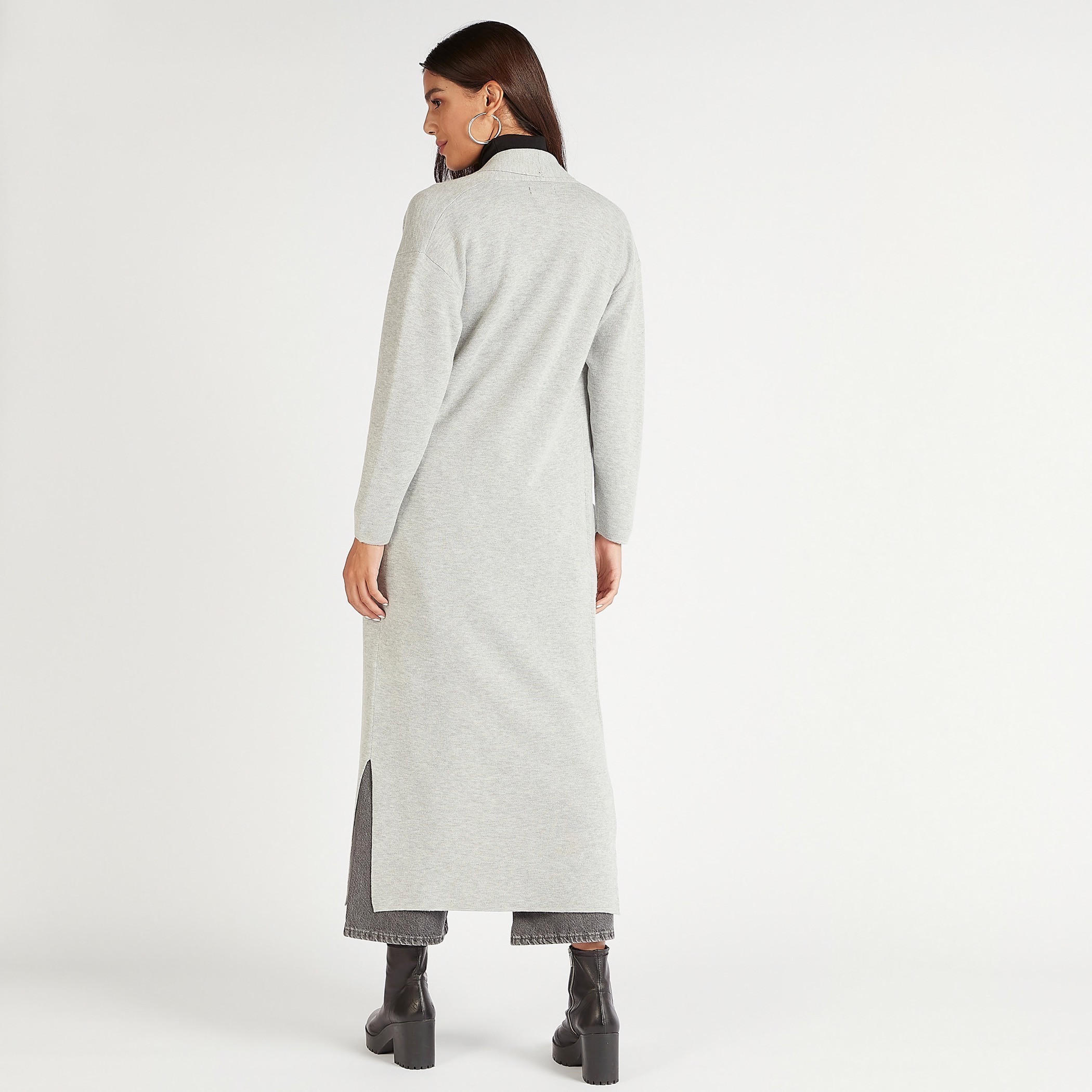 جاكيت طويل سادة بقصّة مريحة وجيوب-women-winterwear-coatsandjackets-jackets-image-4