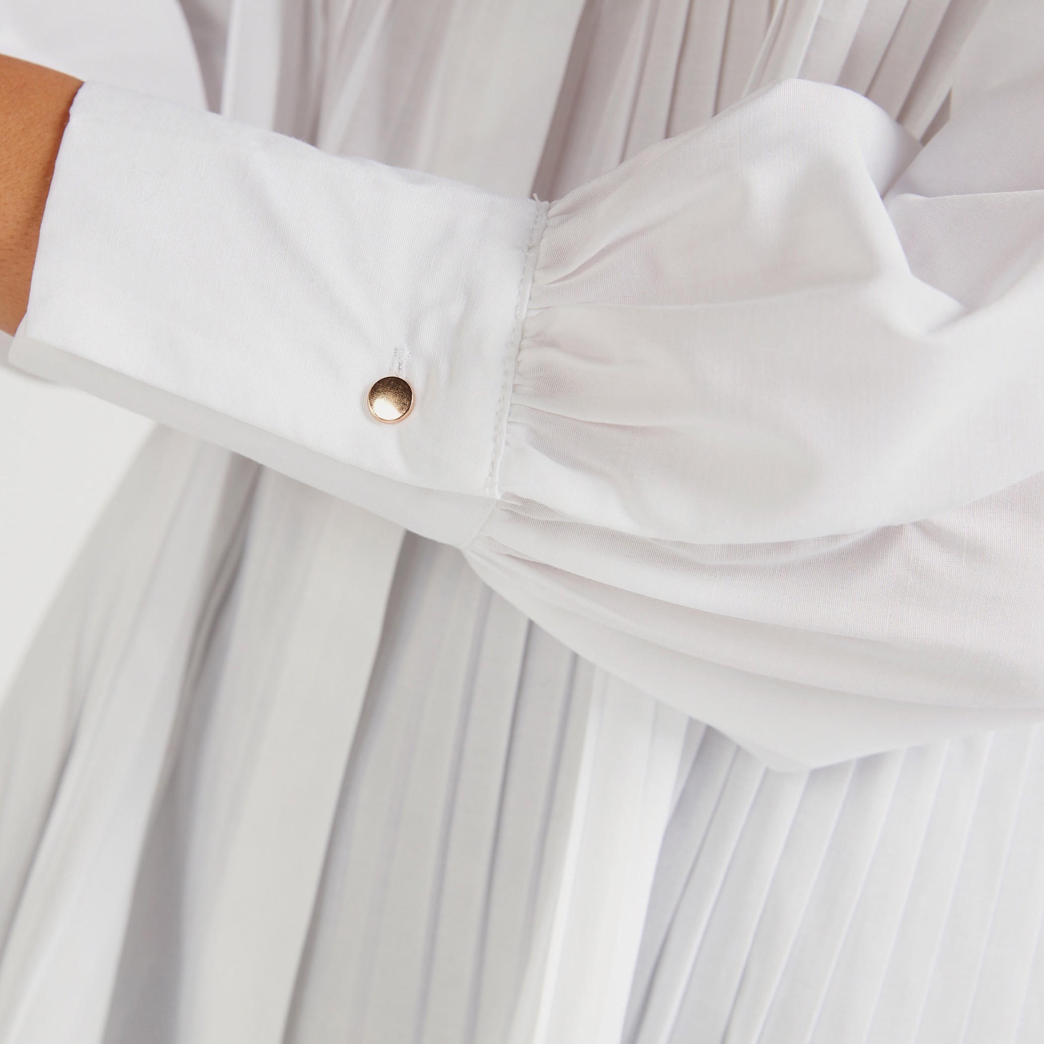 قميص بأطراف غير مستوية وياقة بكشكشة-women-clothing-shirtsandblouses-shirts-image-1