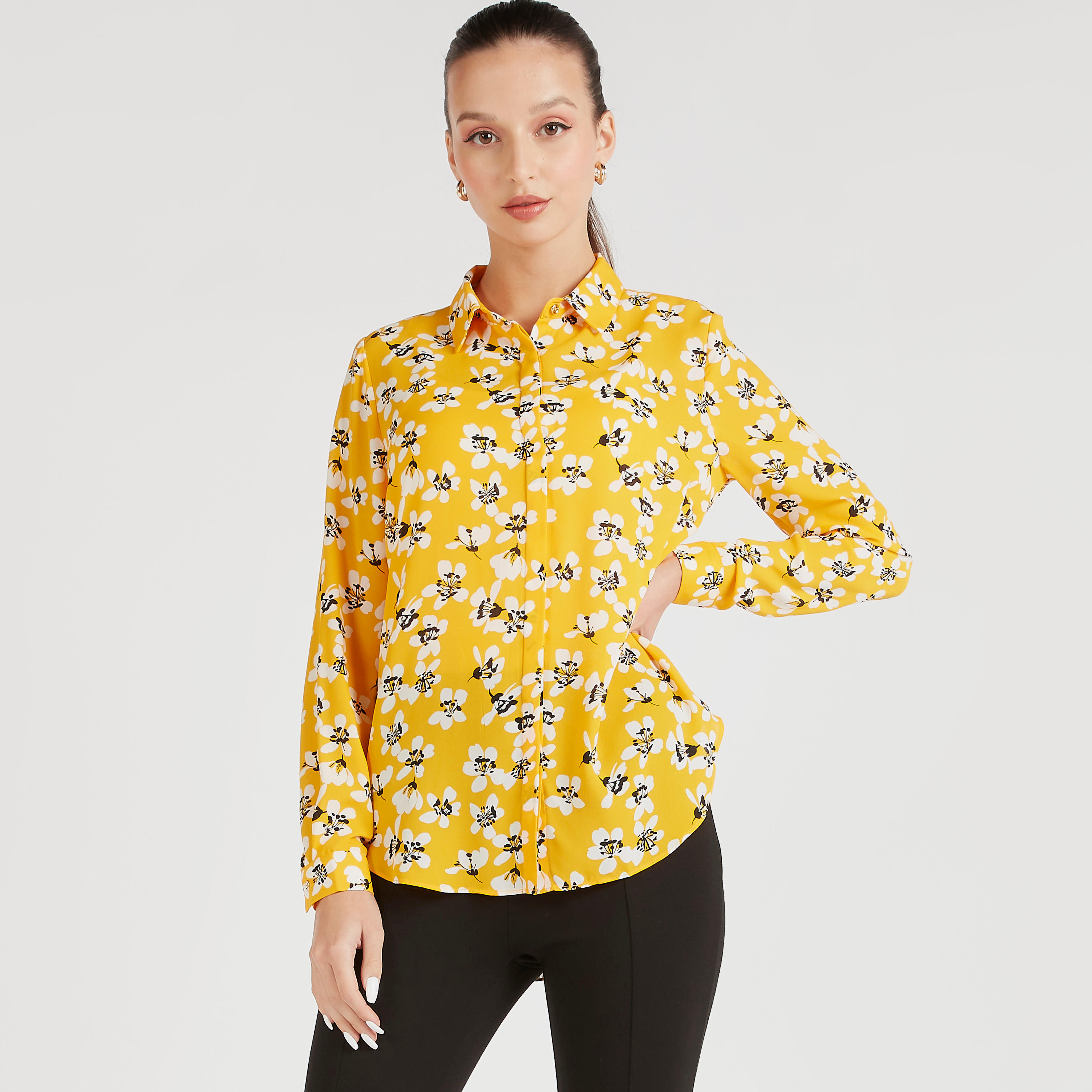 قميص بأكمام طويلة وزر إغلاق وطبعات زهور-women-clothing-shirtsandblouses-shirts-image-1