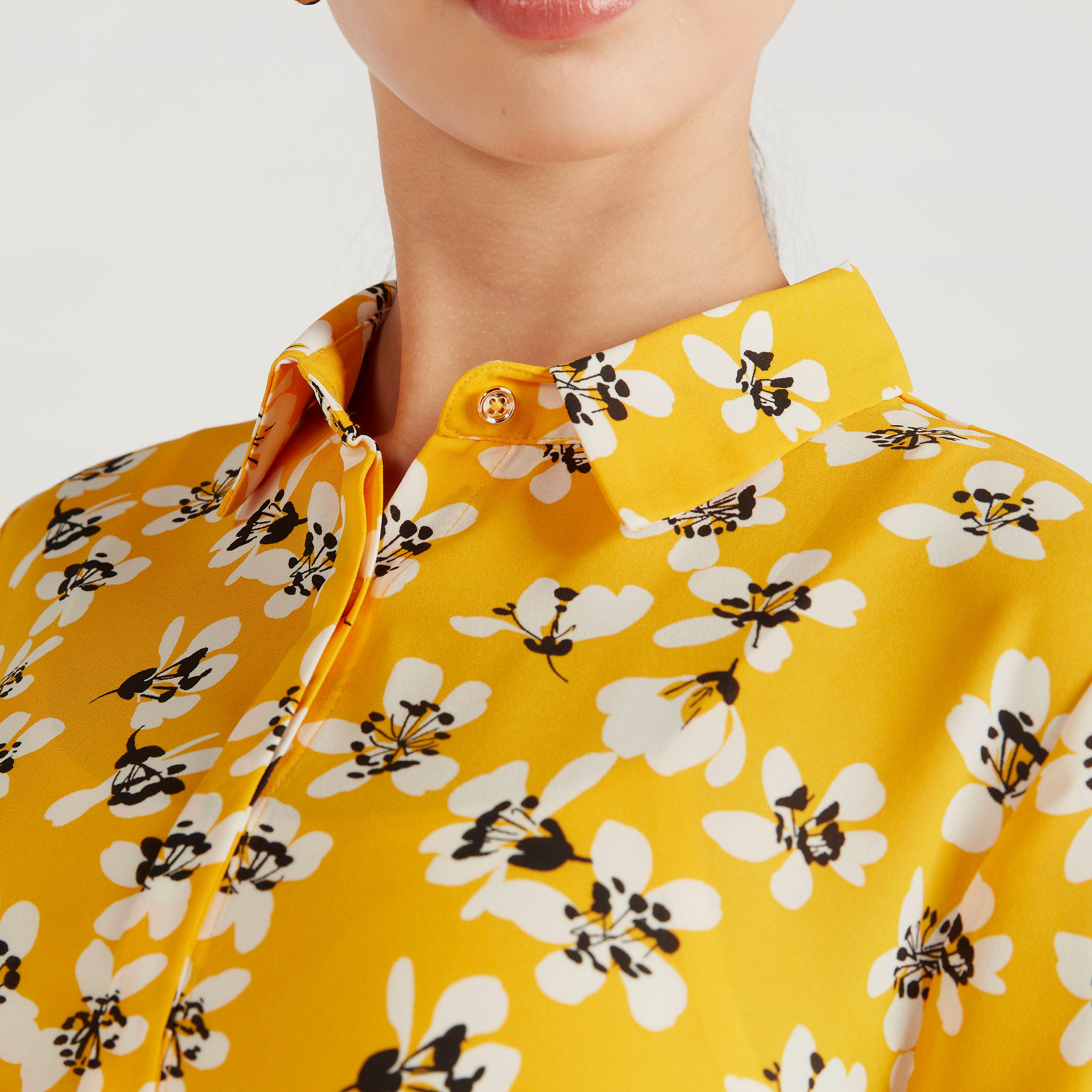 قميص بأكمام طويلة وزر إغلاق وطبعات زهور-women-clothing-shirtsandblouses-shirts-image-3