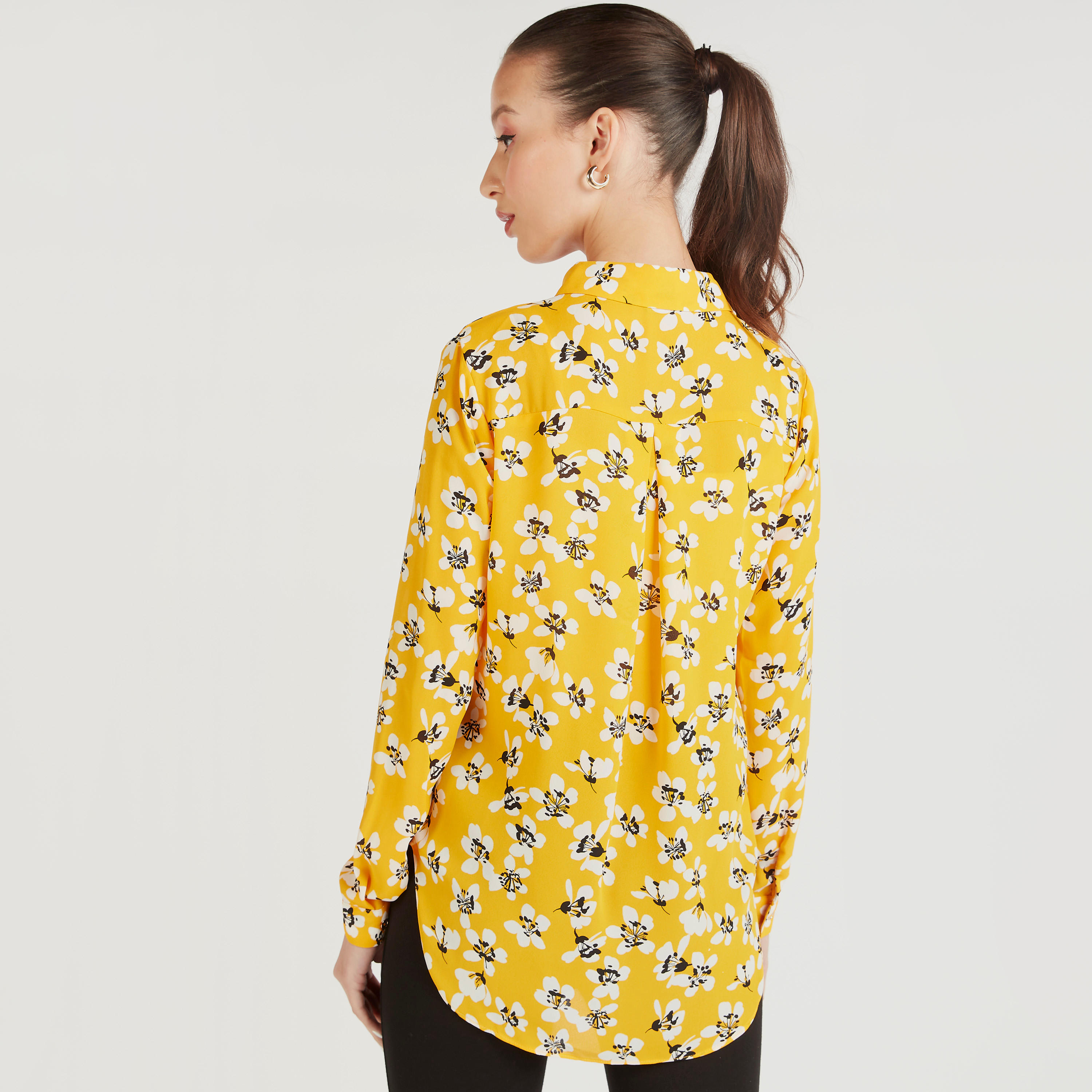 قميص بأكمام طويلة وزر إغلاق وطبعات زهور-women-clothing-shirtsandblouses-shirts-image-4