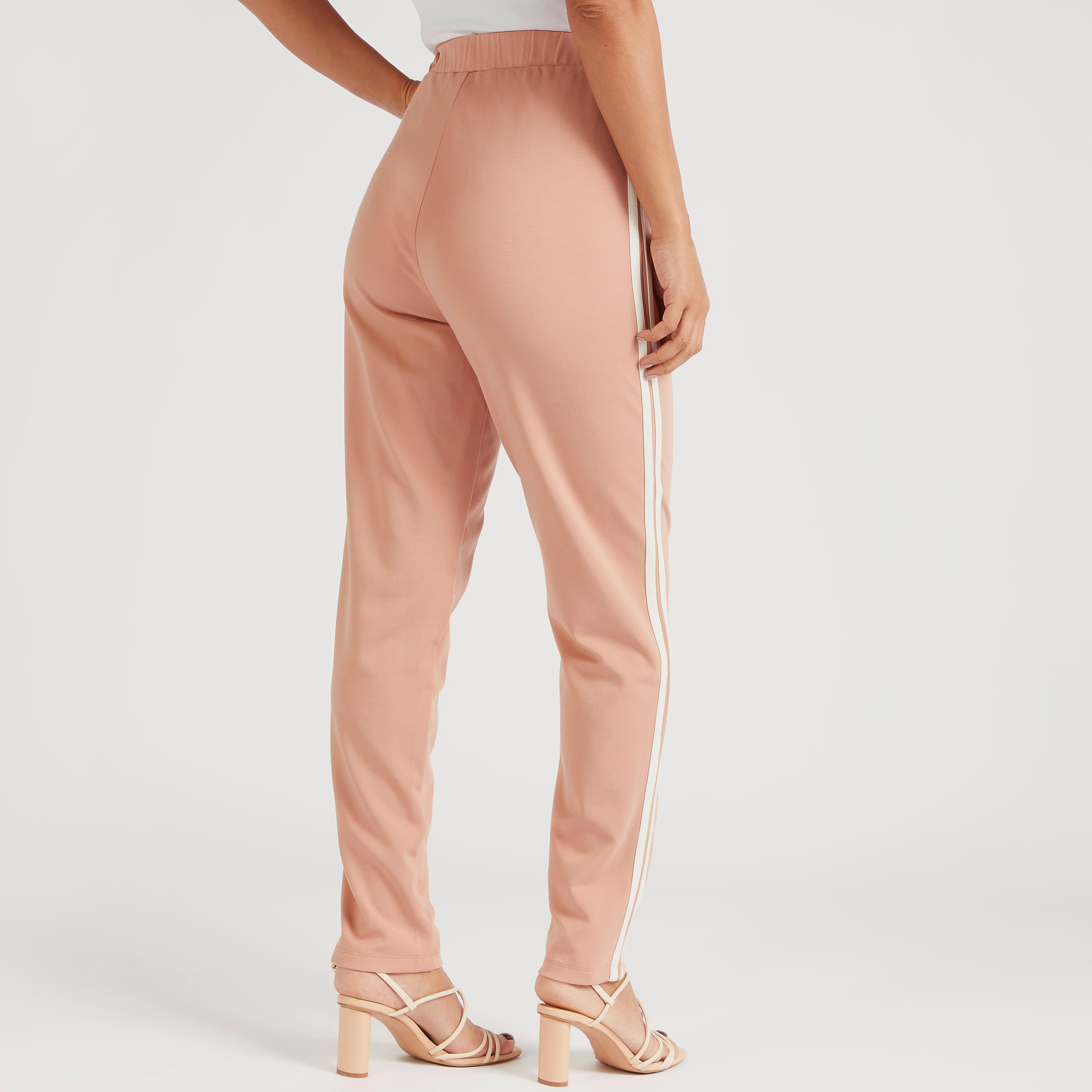 بنطلون سادة بخصر مطاطي متوسط الارتفاع بتفاصيل أشرطة-women-clothing-bottoms-joggers-image-4