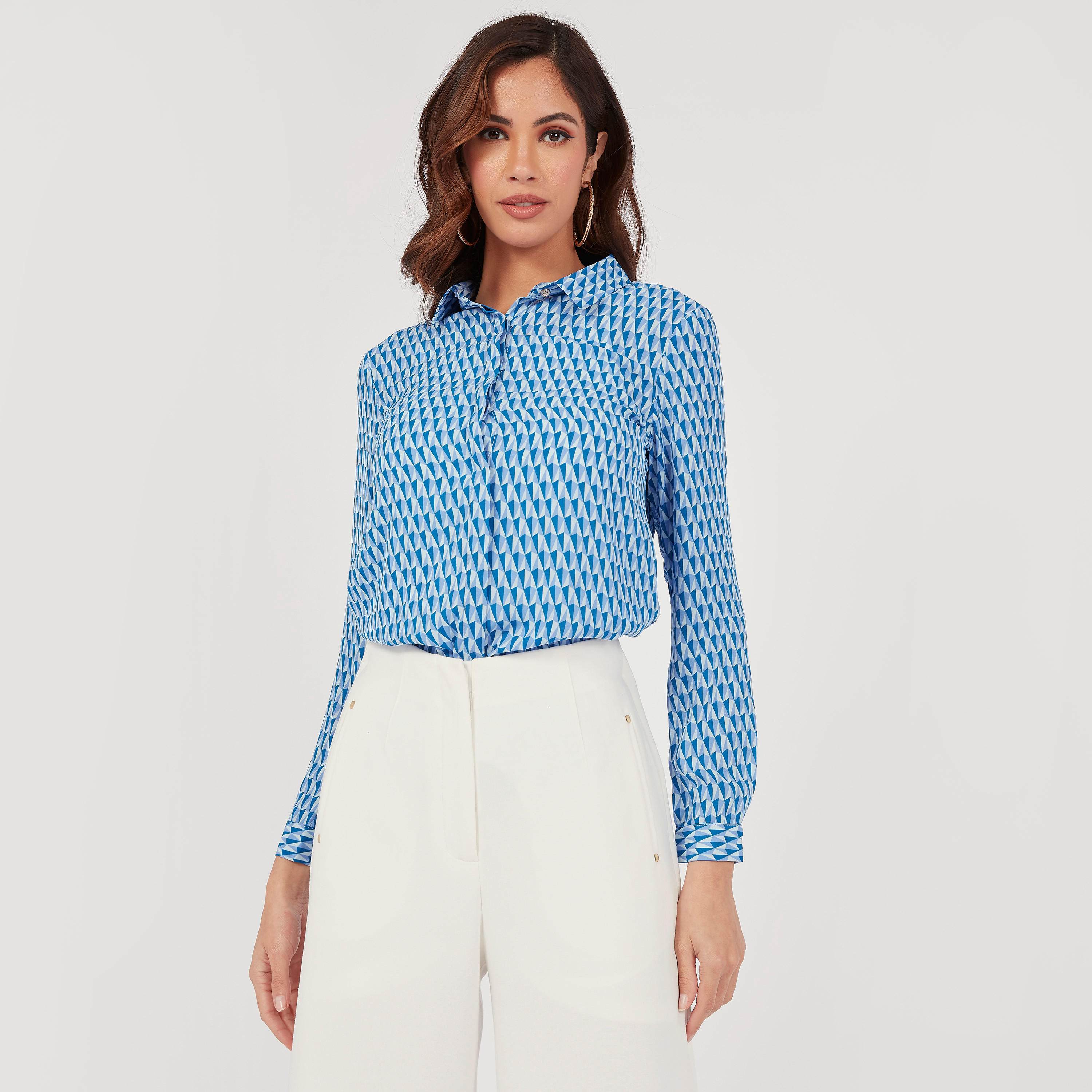 قميص بأكمام طويلة وزر إغلاق وطبعات-women-clothing-shirtsandblouses-shirts-image-1