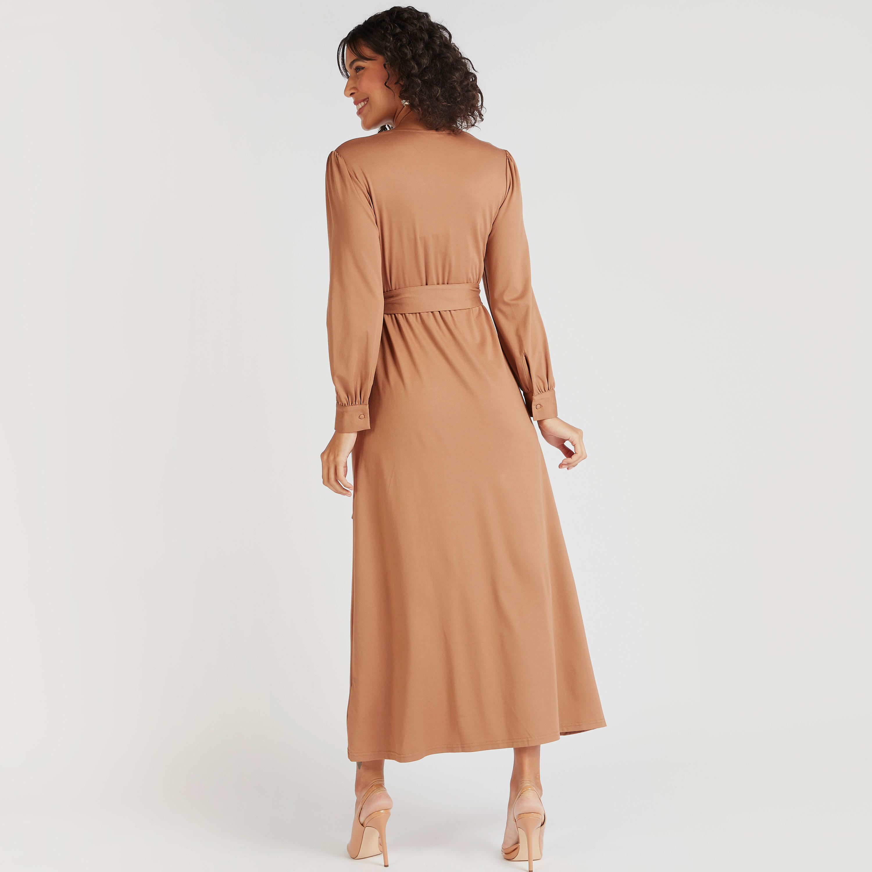 فستان ميدي سادة ملفوف بأكمام طويلة وحزام رباط-women-clothing-dresses-image-11