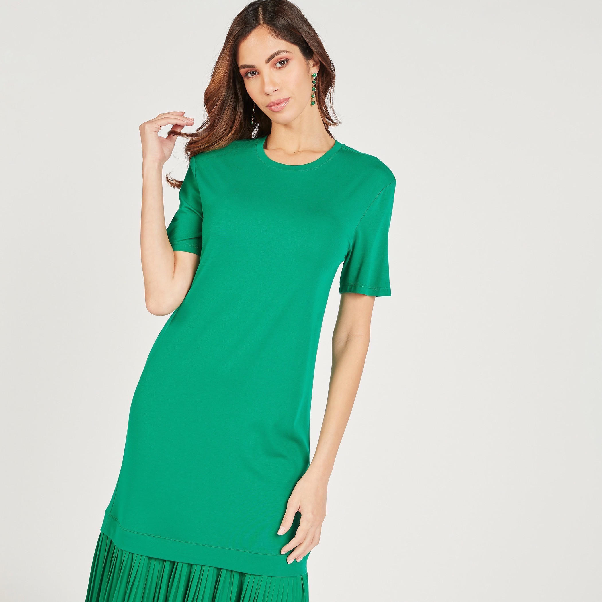 فستان واسع ميدي سادة بأكمام قصيرة وتفاصيل كسرات-women-clothing-dresses-image-2