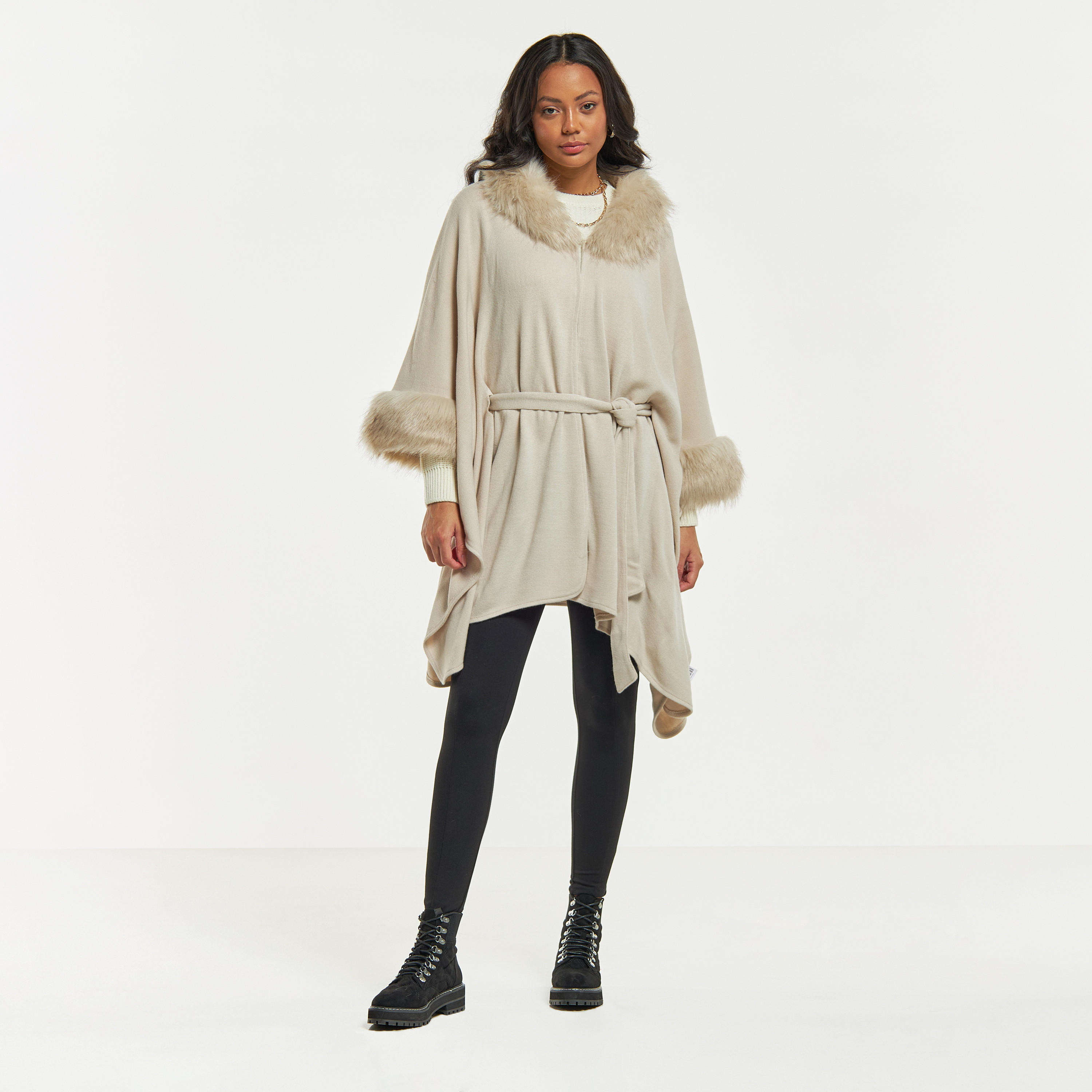بونشو مخمل بارز الملمس بحزام ربط وأكمام طويلة-women-winterwear-cardigansandjumpers-cardigans-image-1