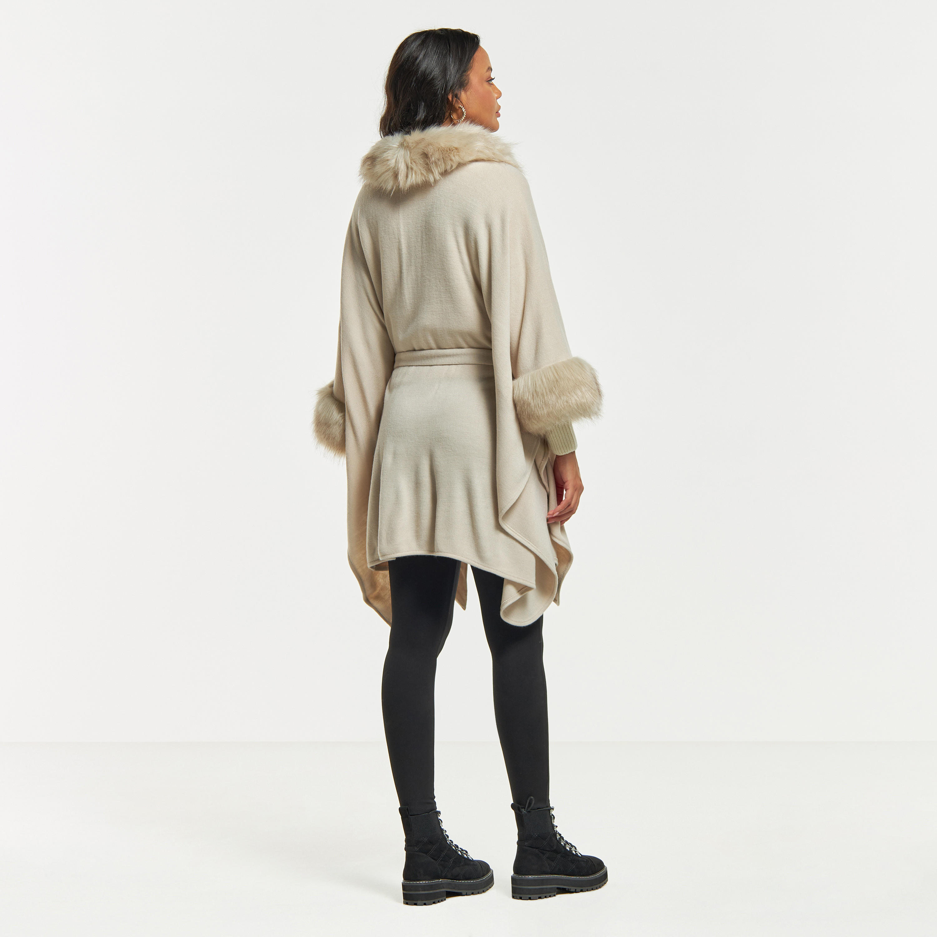 بونشو مخمل بارز الملمس بحزام ربط وأكمام طويلة-women-winterwear-cardigansandjumpers-cardigans-image-3