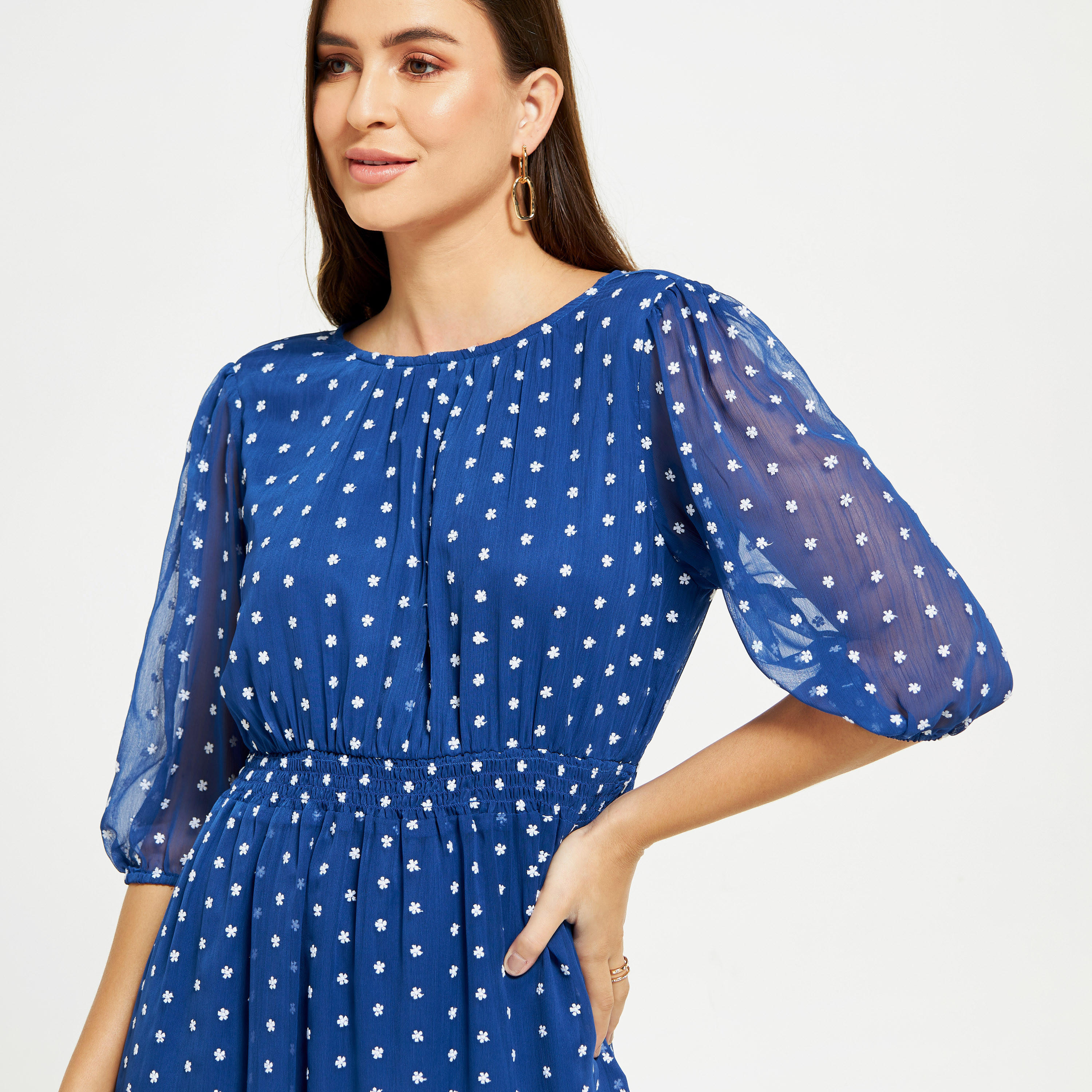 فستان ميدي بطبعات أزهار ورباط وتفاصيل كشكش-women-clothing-dresses-image-4