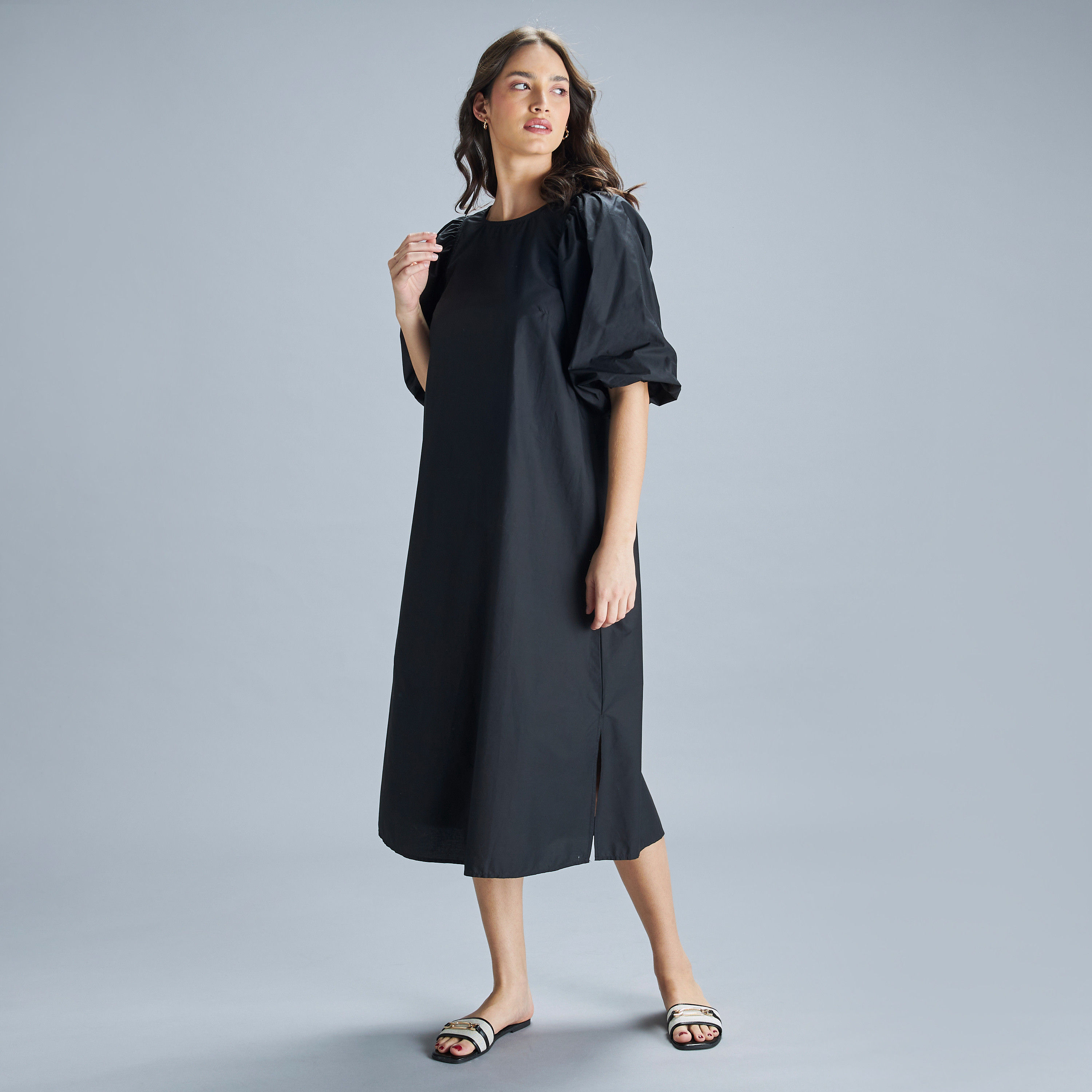 فستان ميدي سادة بأكمام منفوخة وأربطة وتفاصيل مفتوحة-women-clothing-dresses-image-2