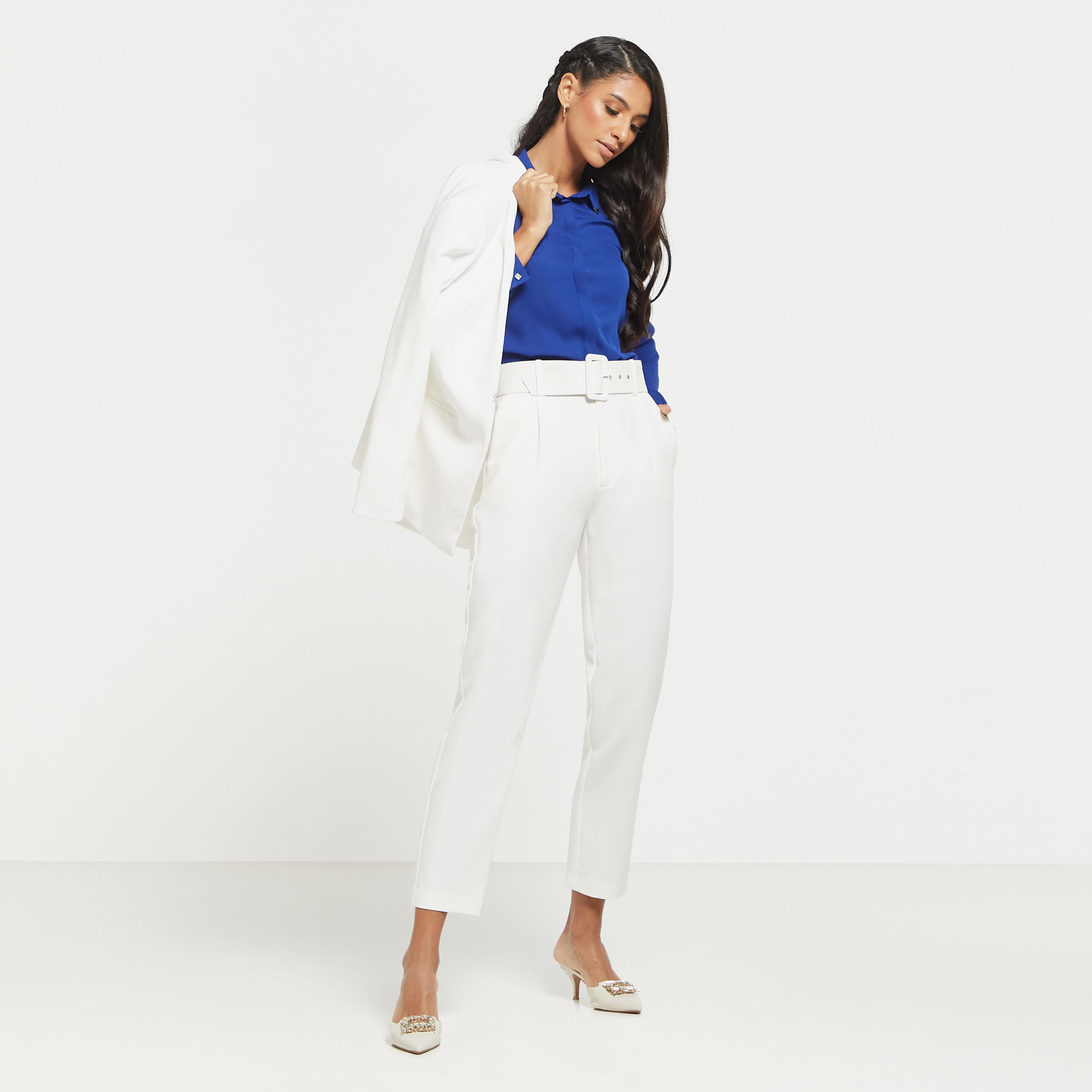 قميص سادة بأكمام طويلة وياقة عادية-women-clothing-shirtsandblouses-shirts-image-10